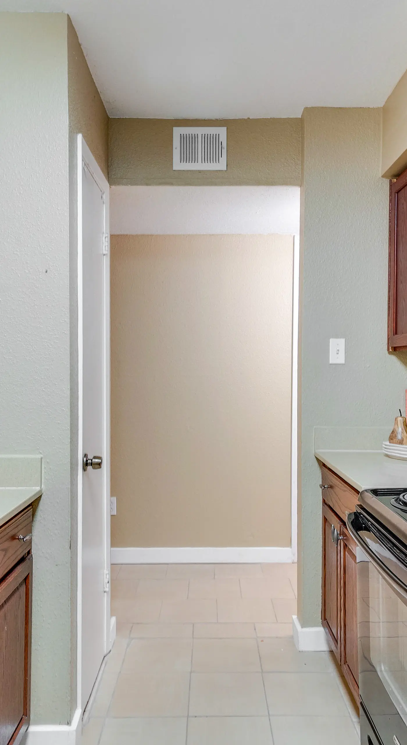 College Station Gem w/ Pool Access Near University