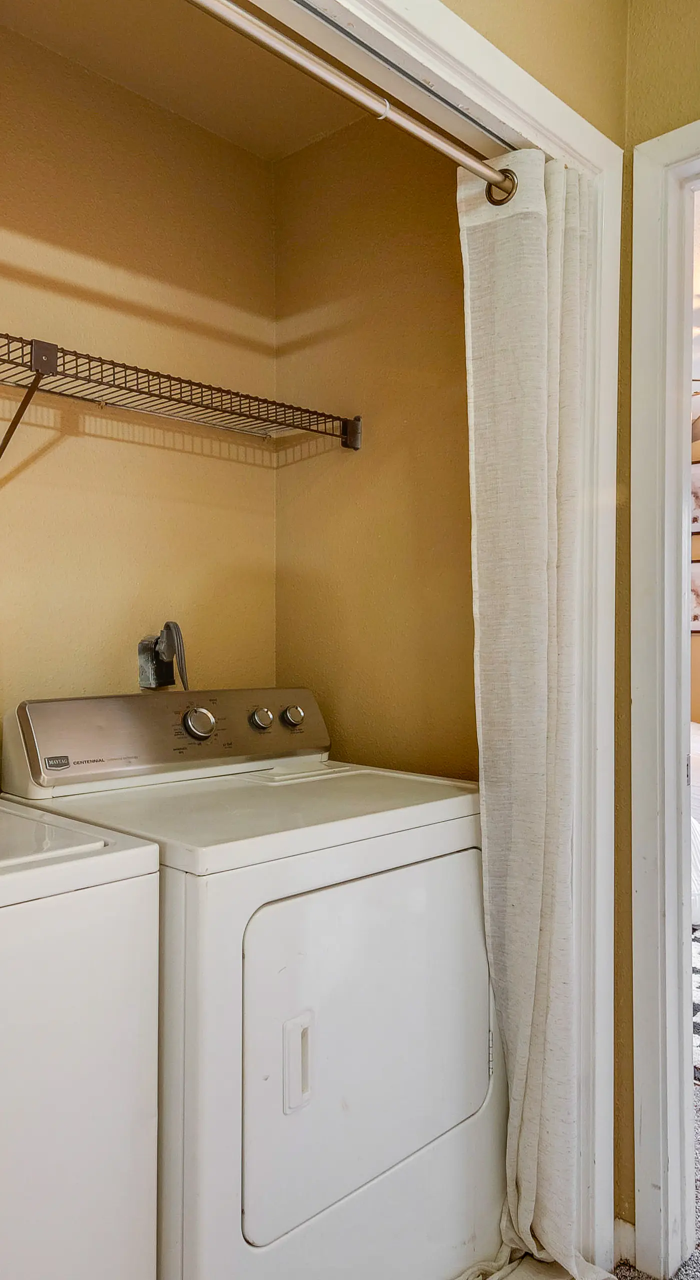 College Station Gem w/ Pool Access Near University