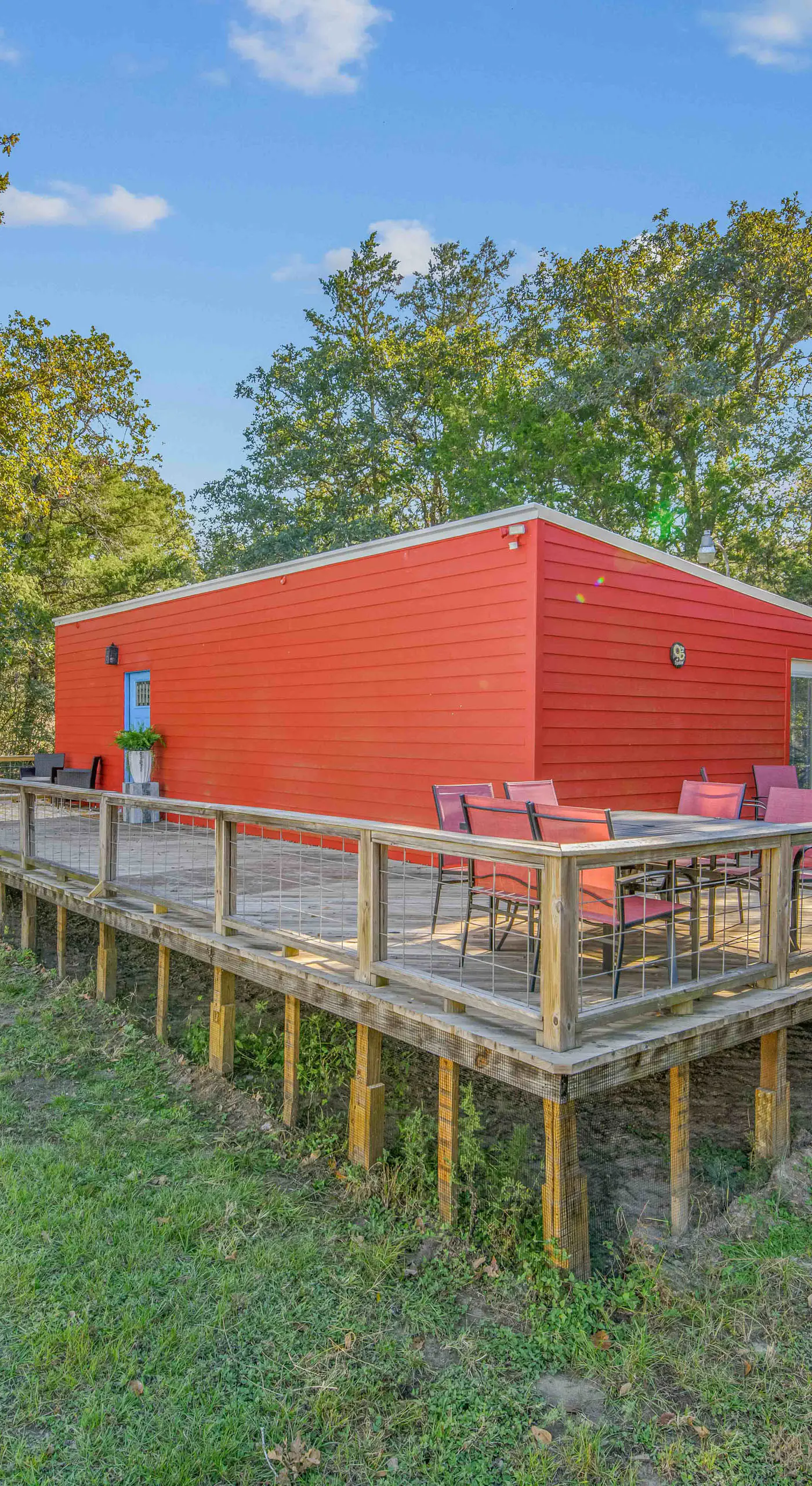 6 Mi to Kyle Field! Pet-Friendly Getaway w/ Yard