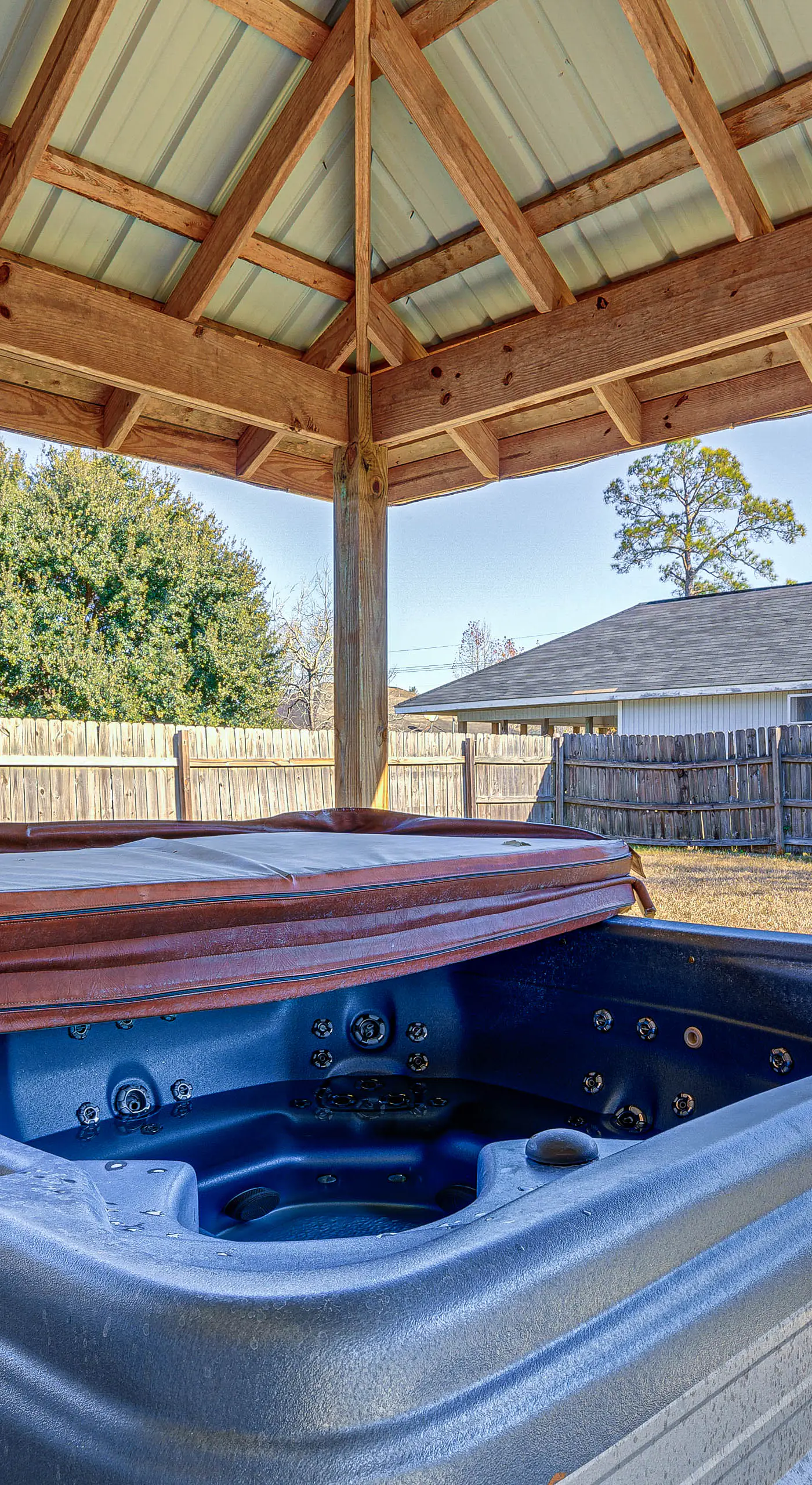 Hot Tub & Patio! Family Getaway in Ocean Springs