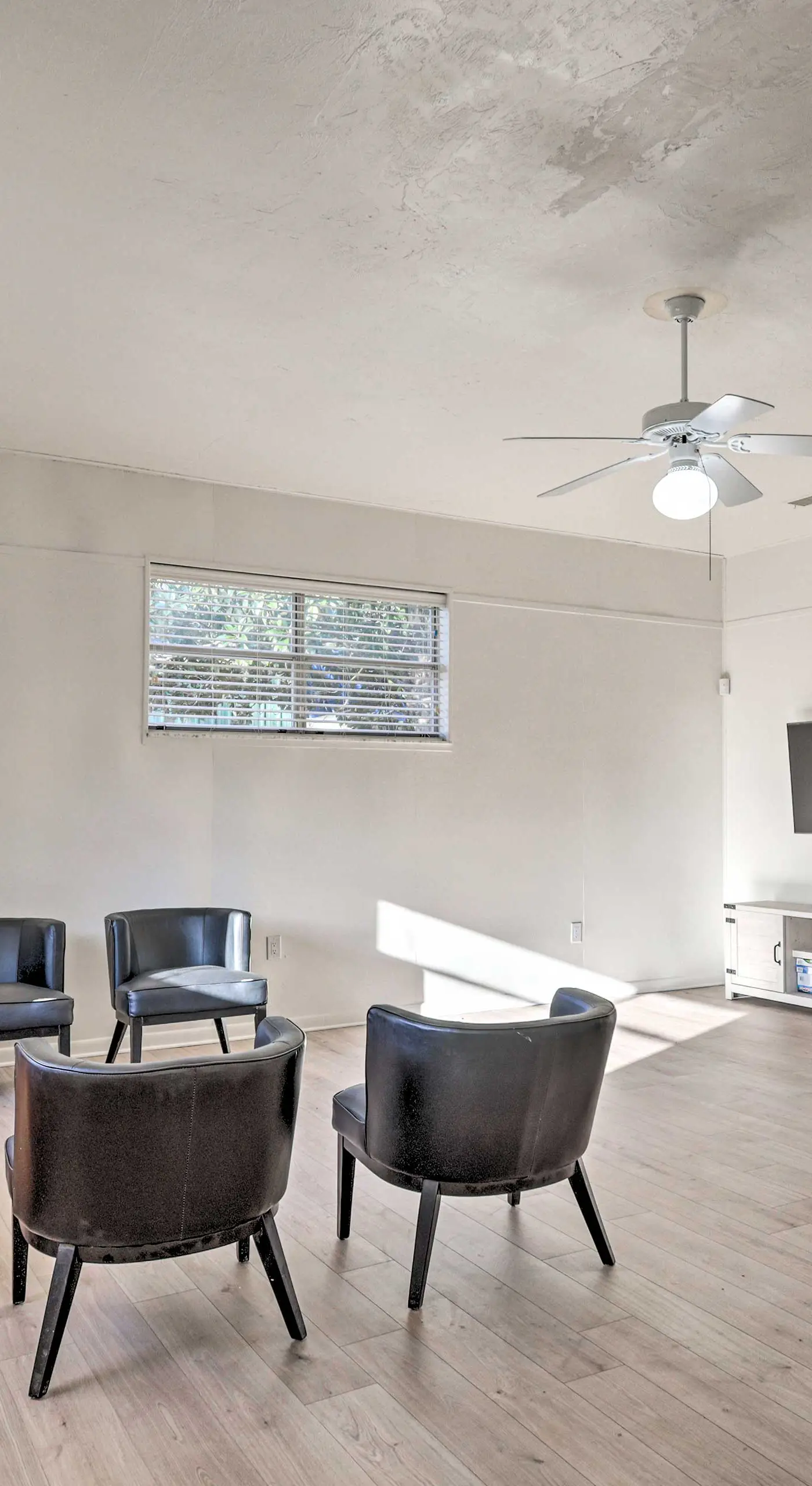 Spacious Family Home w/ Backyard in Gainesville!