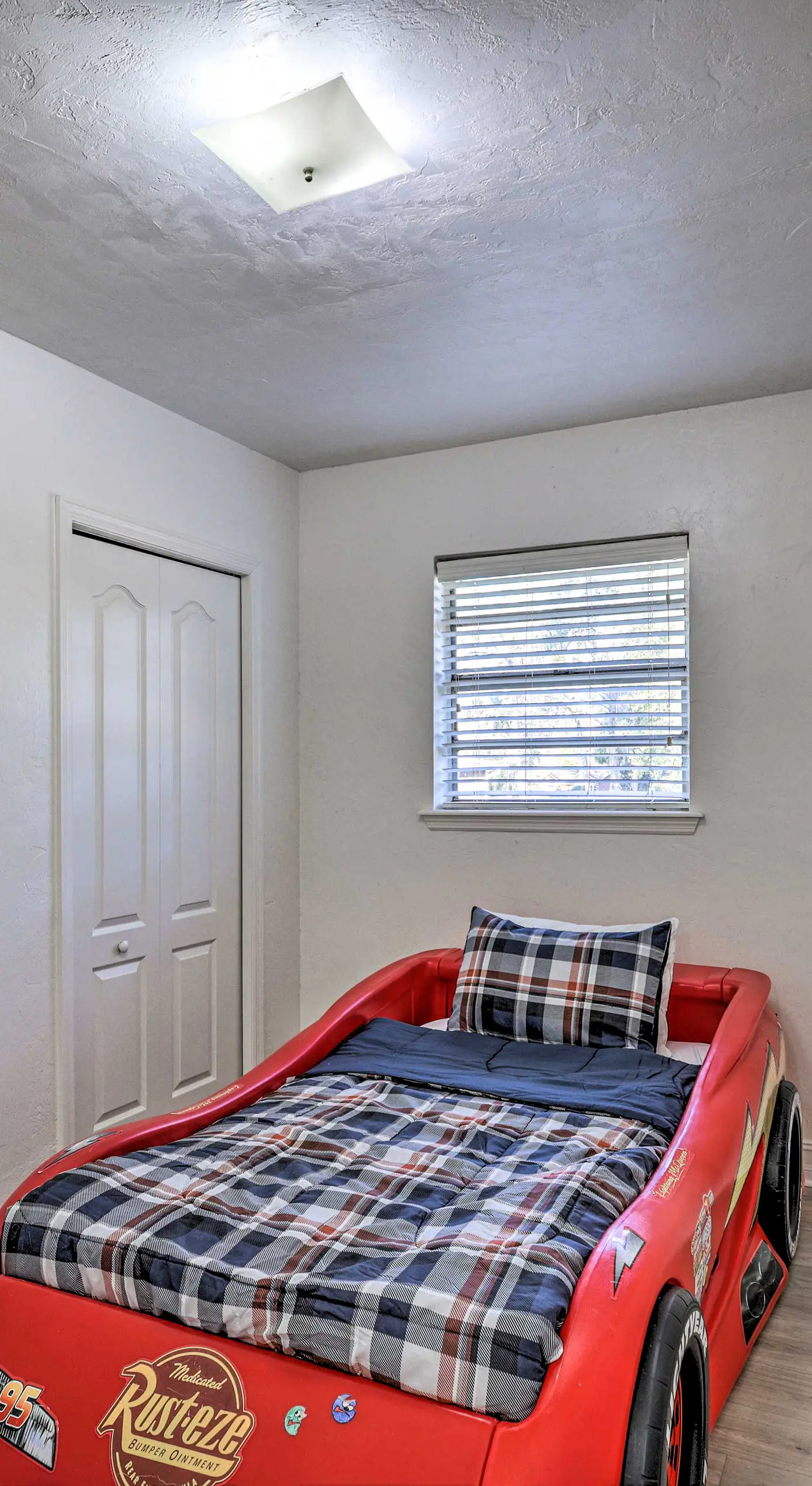 Spacious Family Home w/ Backyard in Gainesville!
