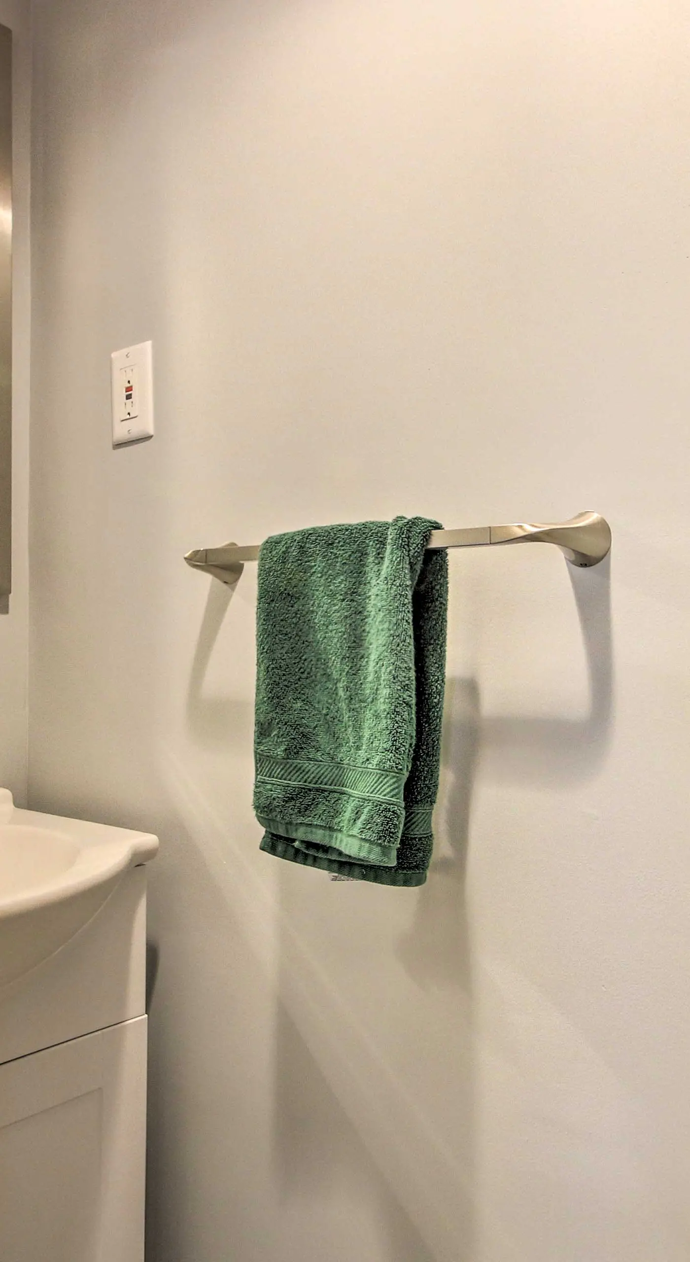 Hot Tub & Moat Mtn Views: North Conway Townhouse