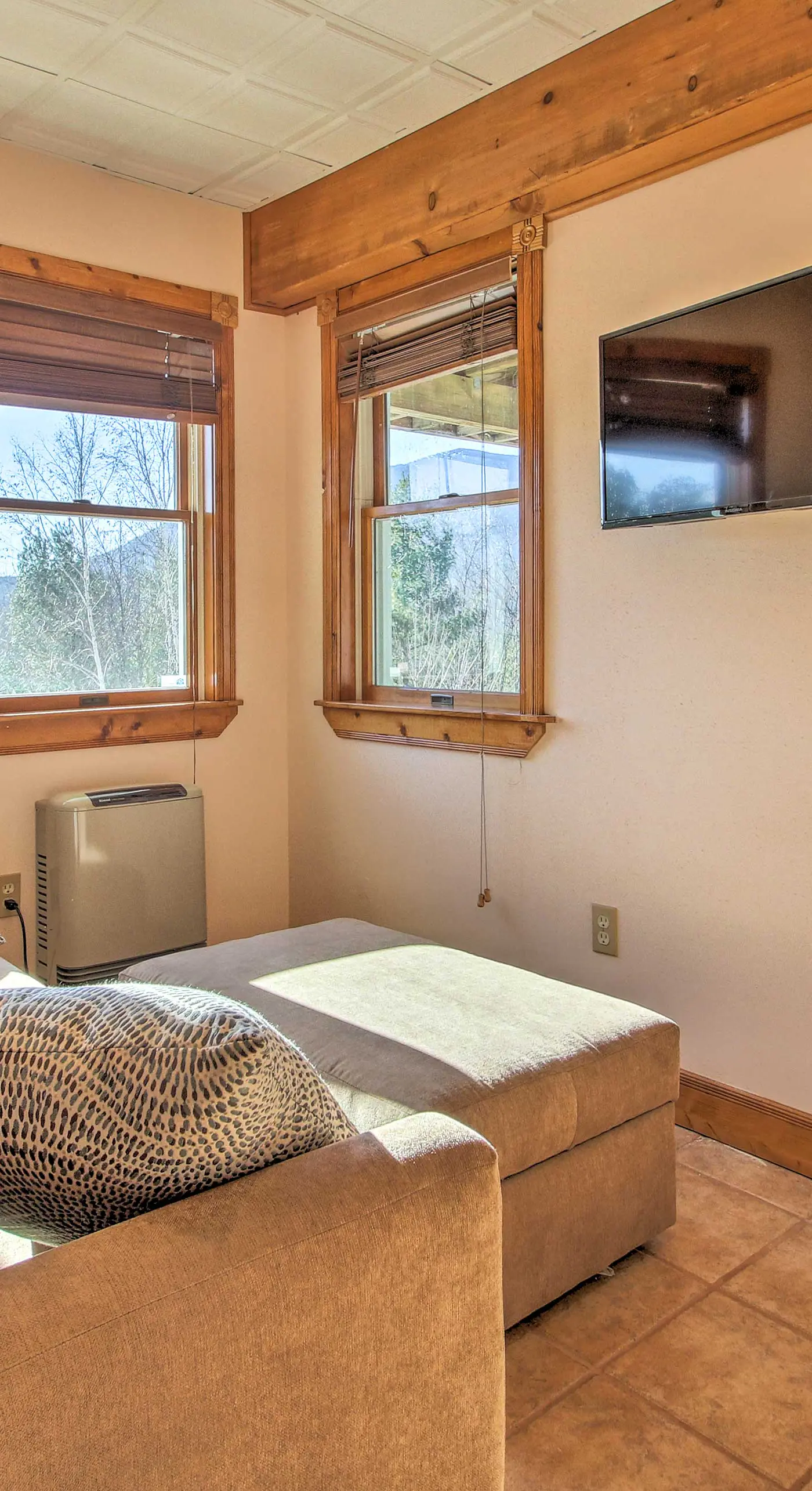Hot Tub & Moat Mtn Views: North Conway Townhouse