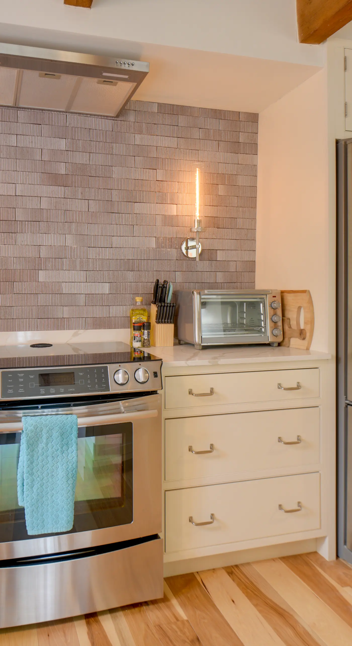 Private Hot Tub & Deck: North Conway Retreat