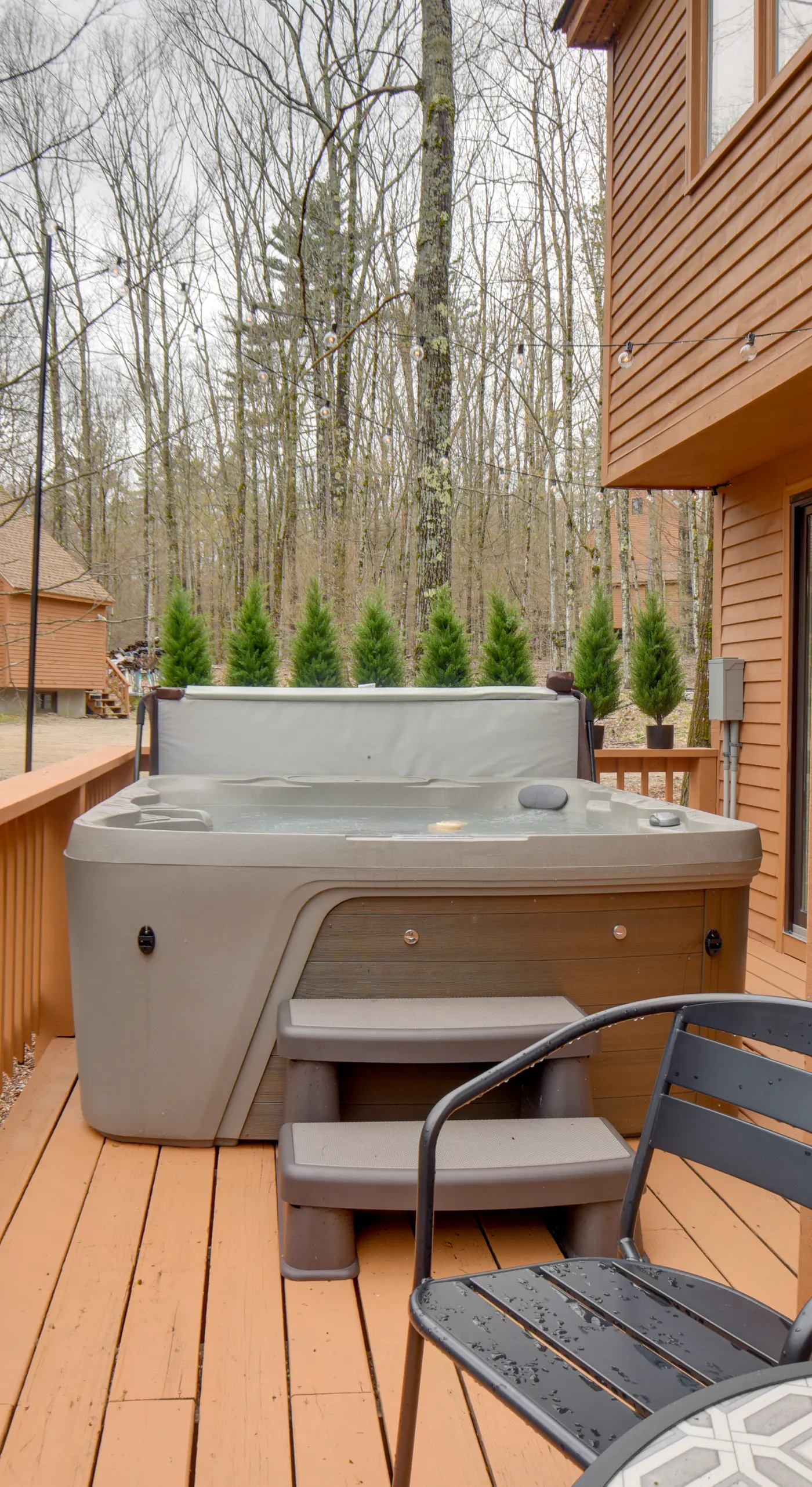 Private Hot Tub & Deck: North Conway Retreat