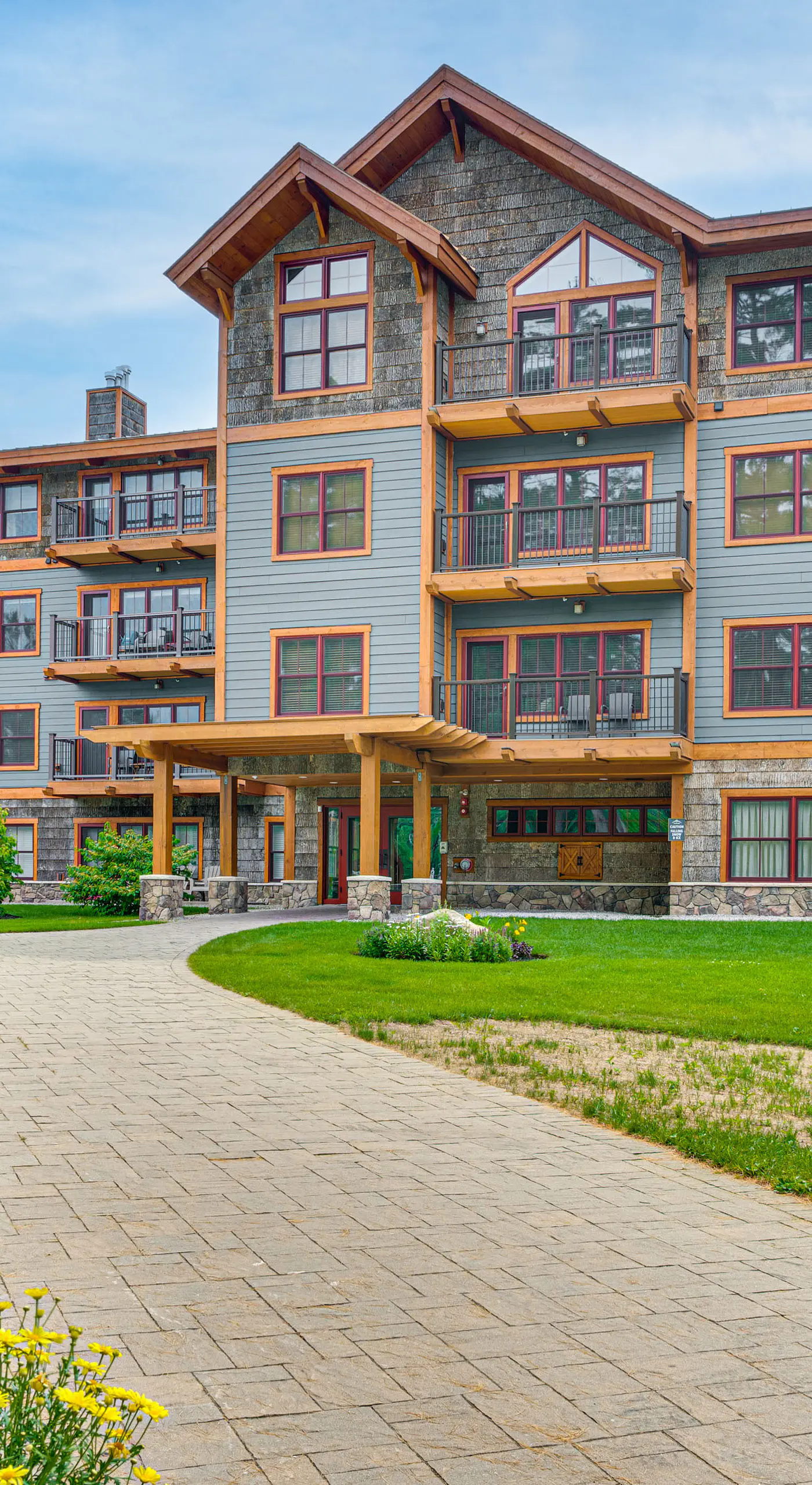 Ski-Out Family Condo at Cranmore Mountain