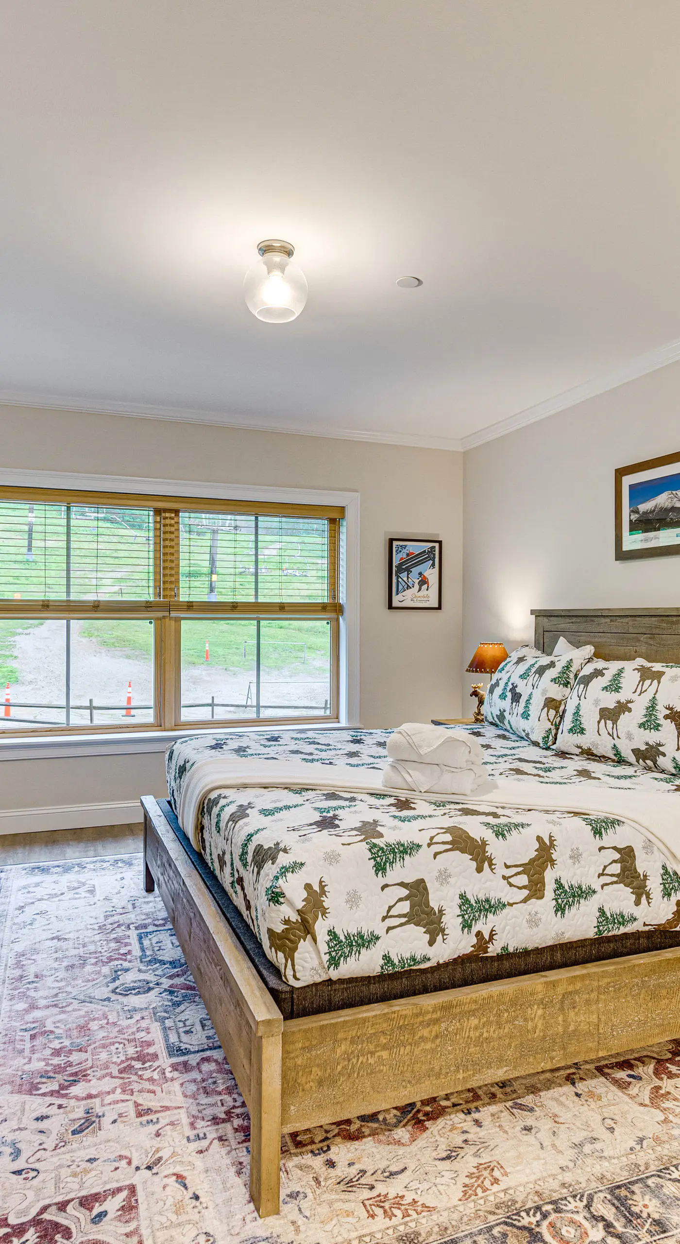 Ski-Out Family Condo at Cranmore Mountain