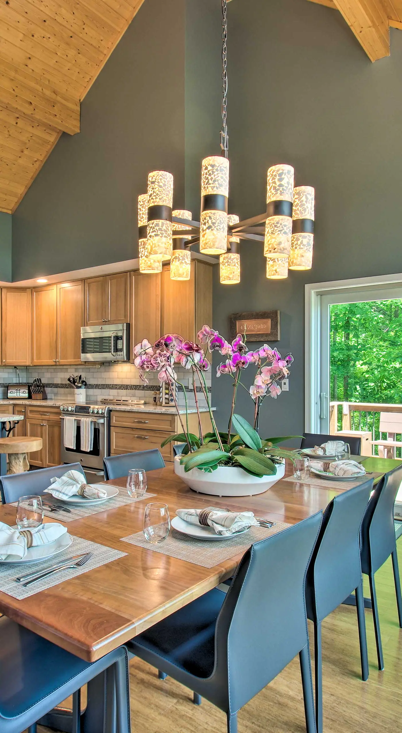 Grand Chalet w/ Hot Tub -  Near Wintergreen Resort