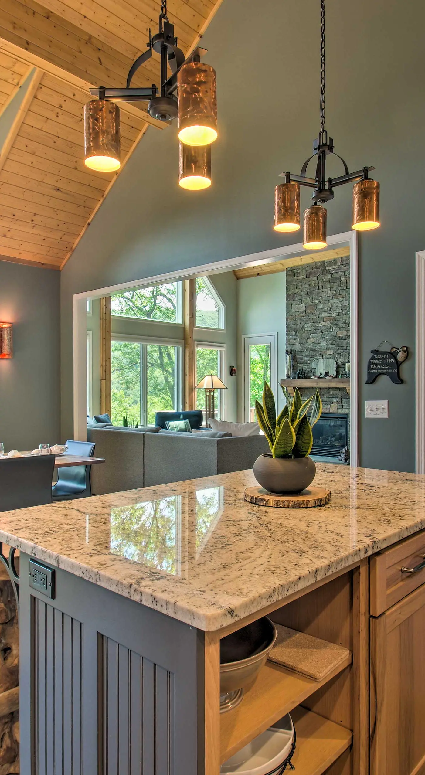 Grand Chalet w/ Hot Tub -  Near Wintergreen Resort