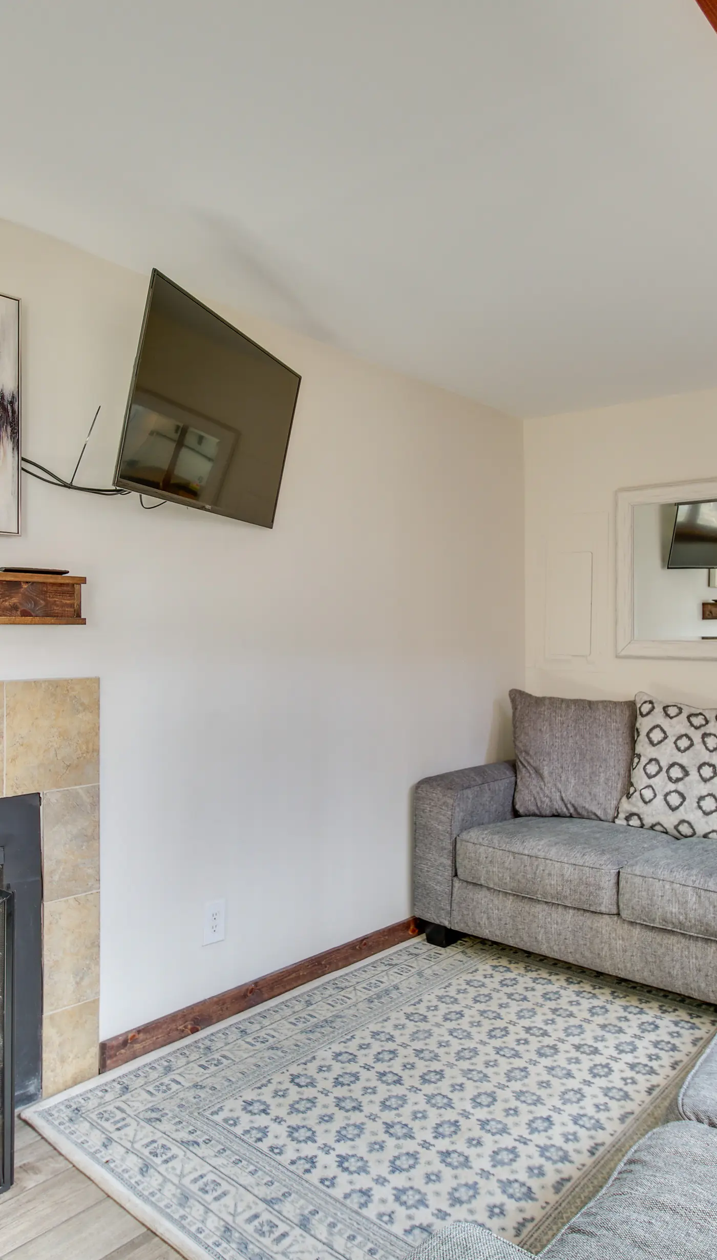 Cozy 'Hillside Hideaway' in Wintergreen Resort!