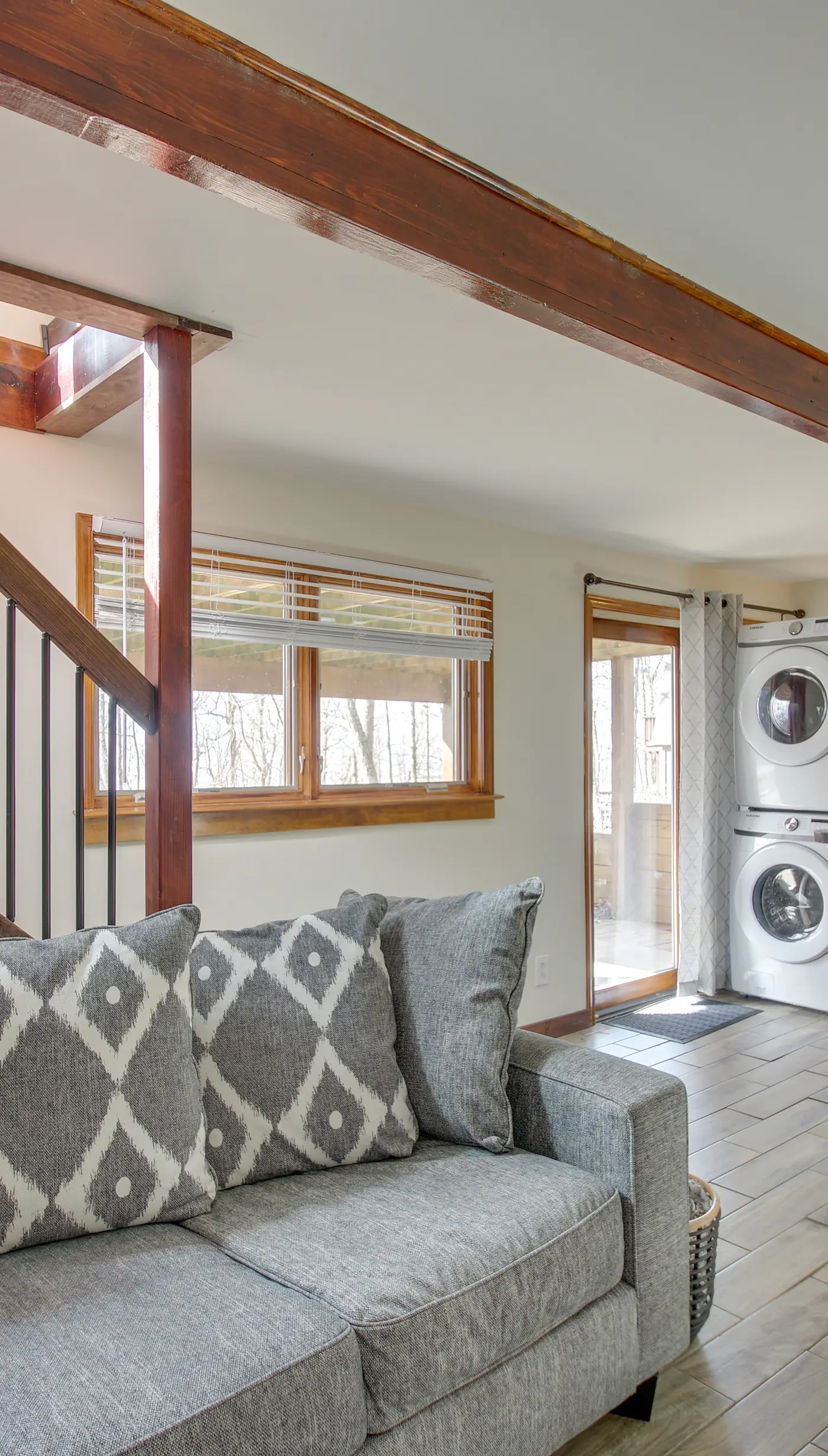 Cozy 'Hillside Hideaway' in Wintergreen Resort!