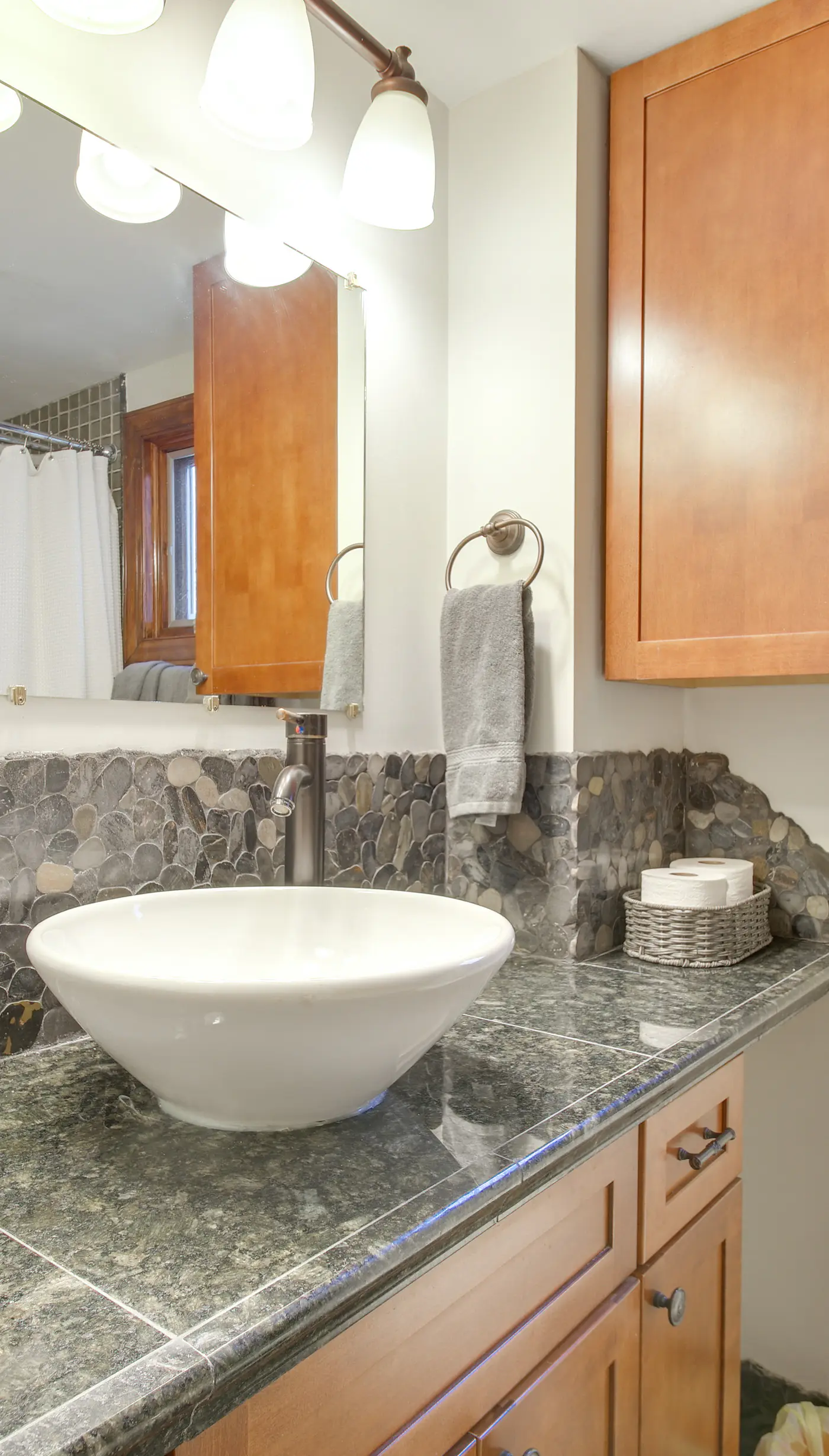 Cozy 'Hillside Hideaway' in Wintergreen Resort!