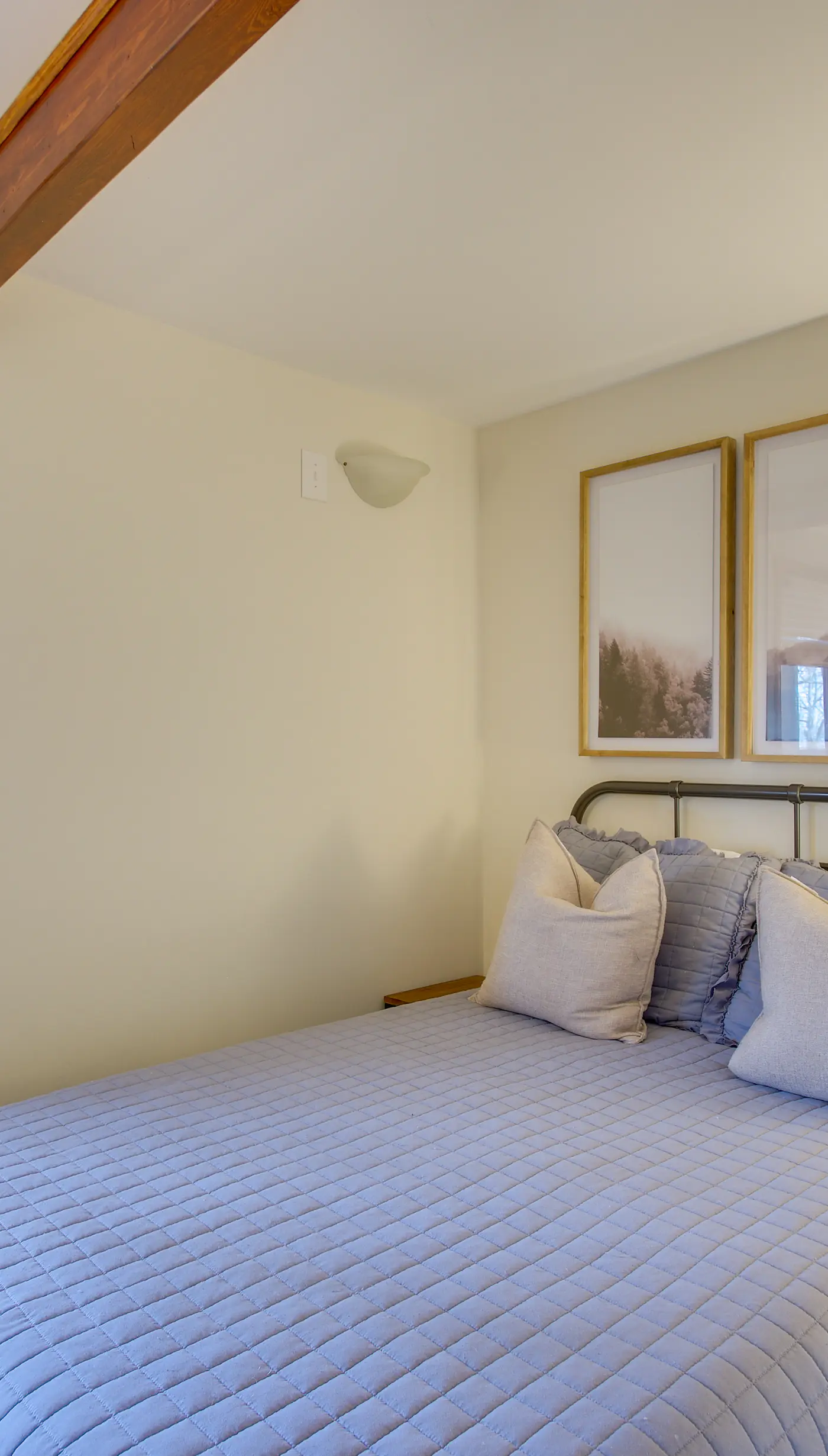 Cozy 'Hillside Hideaway' in Wintergreen Resort!