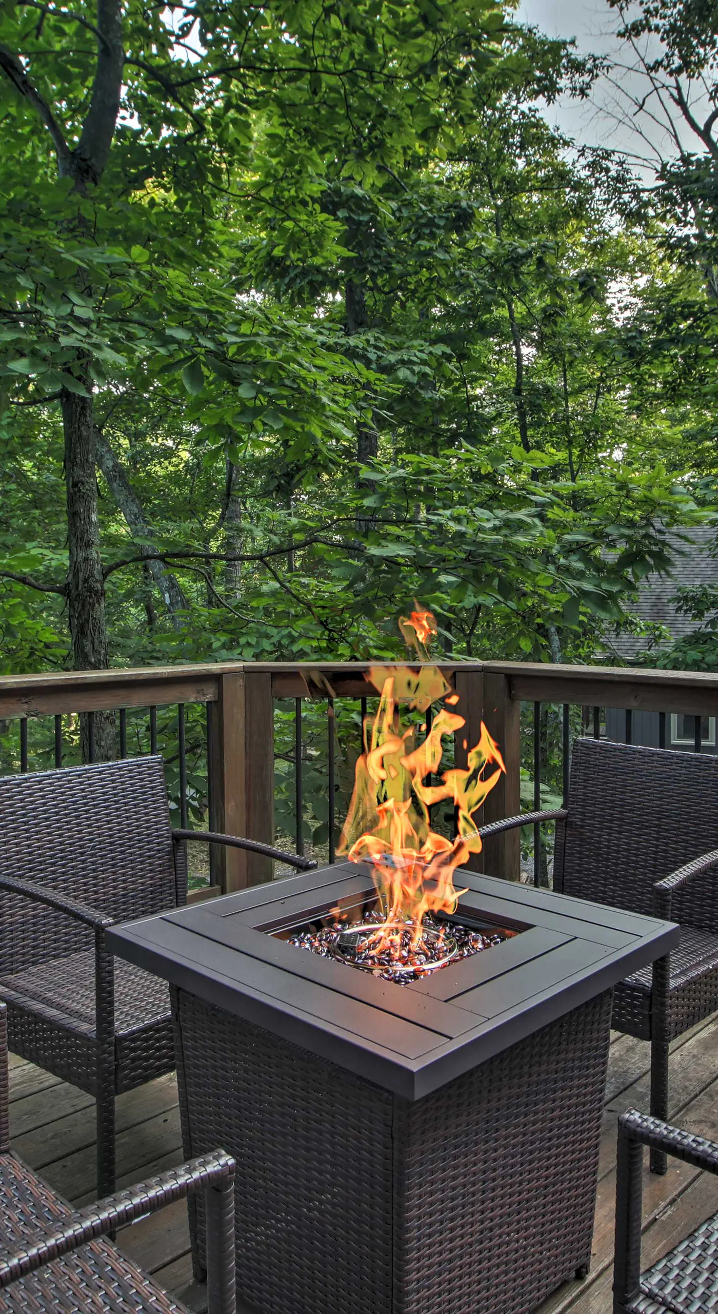 Cozy 'Hillside Hideaway' in Wintergreen Resort!