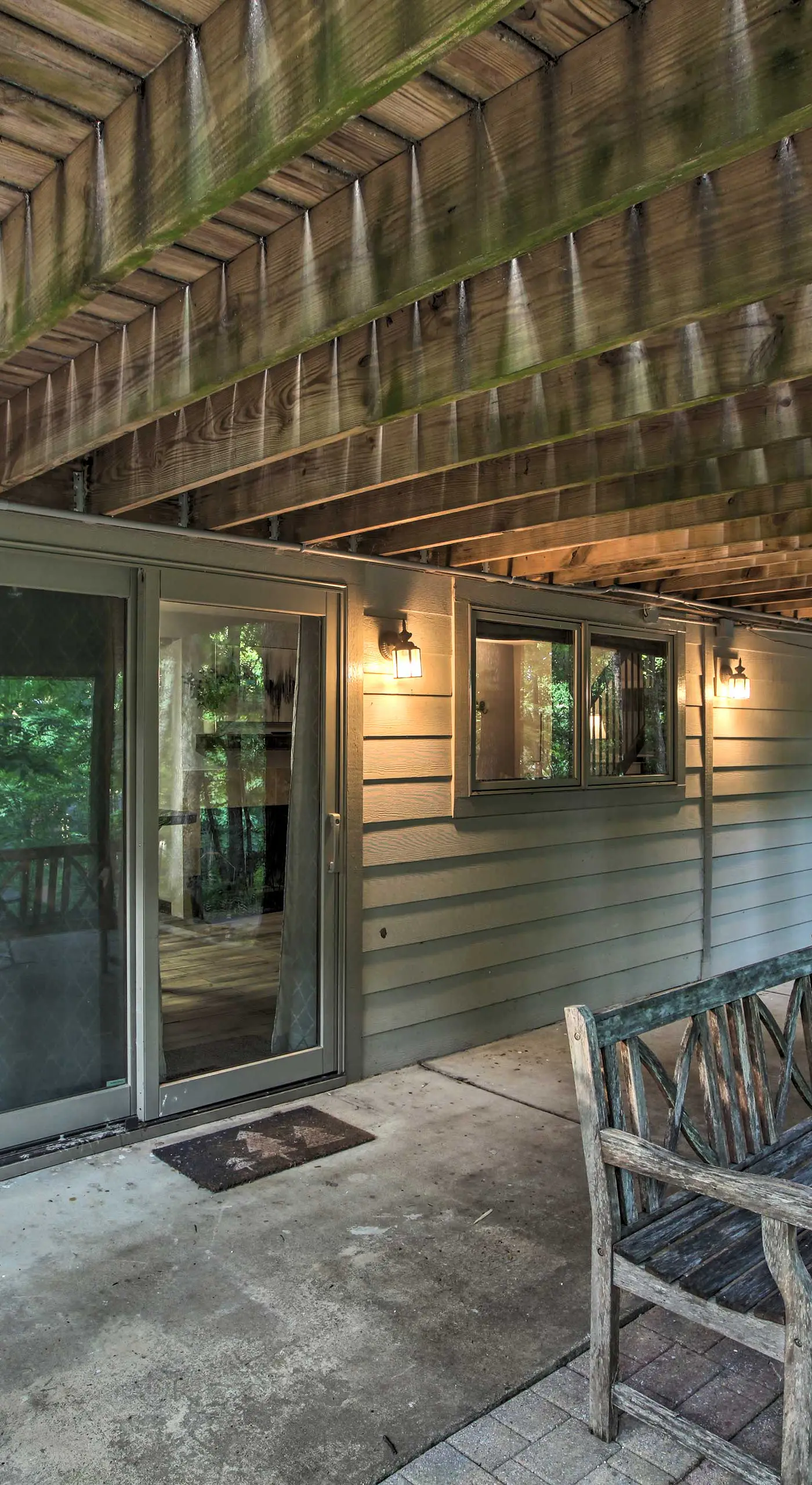 Cozy 'Hillside Hideaway' in Wintergreen Resort!