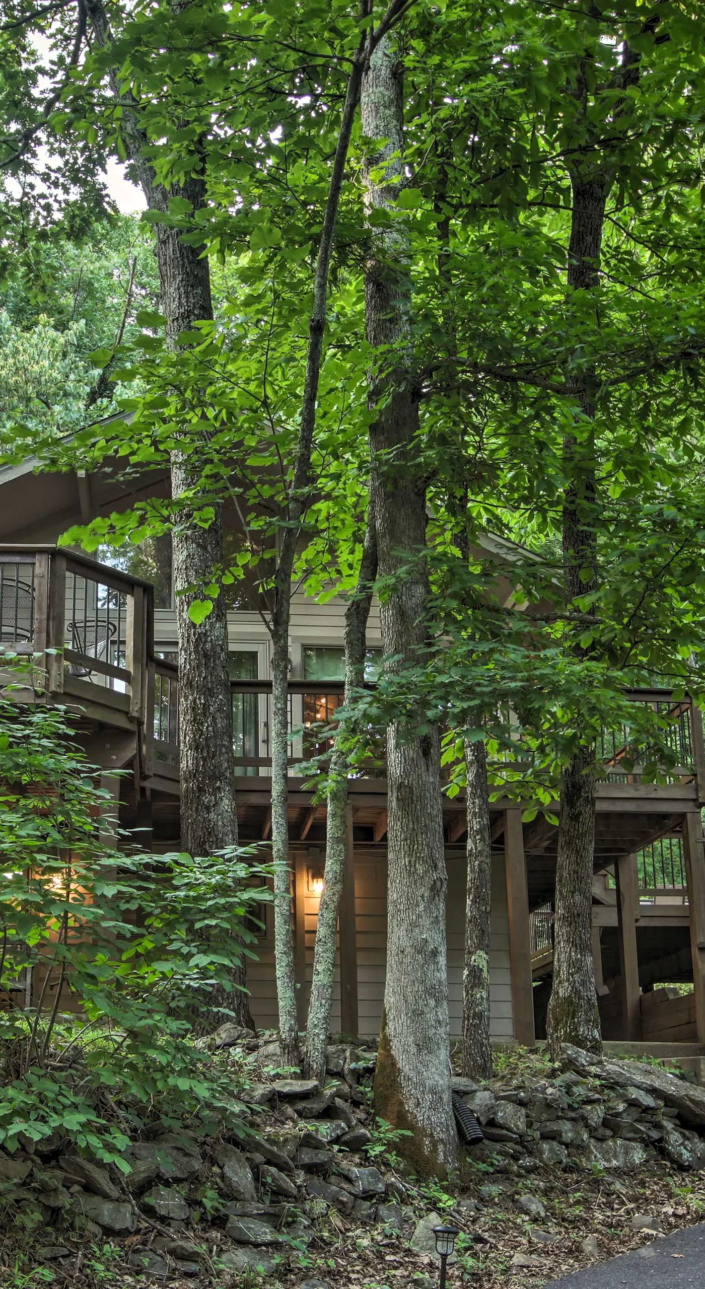 Cozy 'Hillside Hideaway' in Wintergreen Resort!