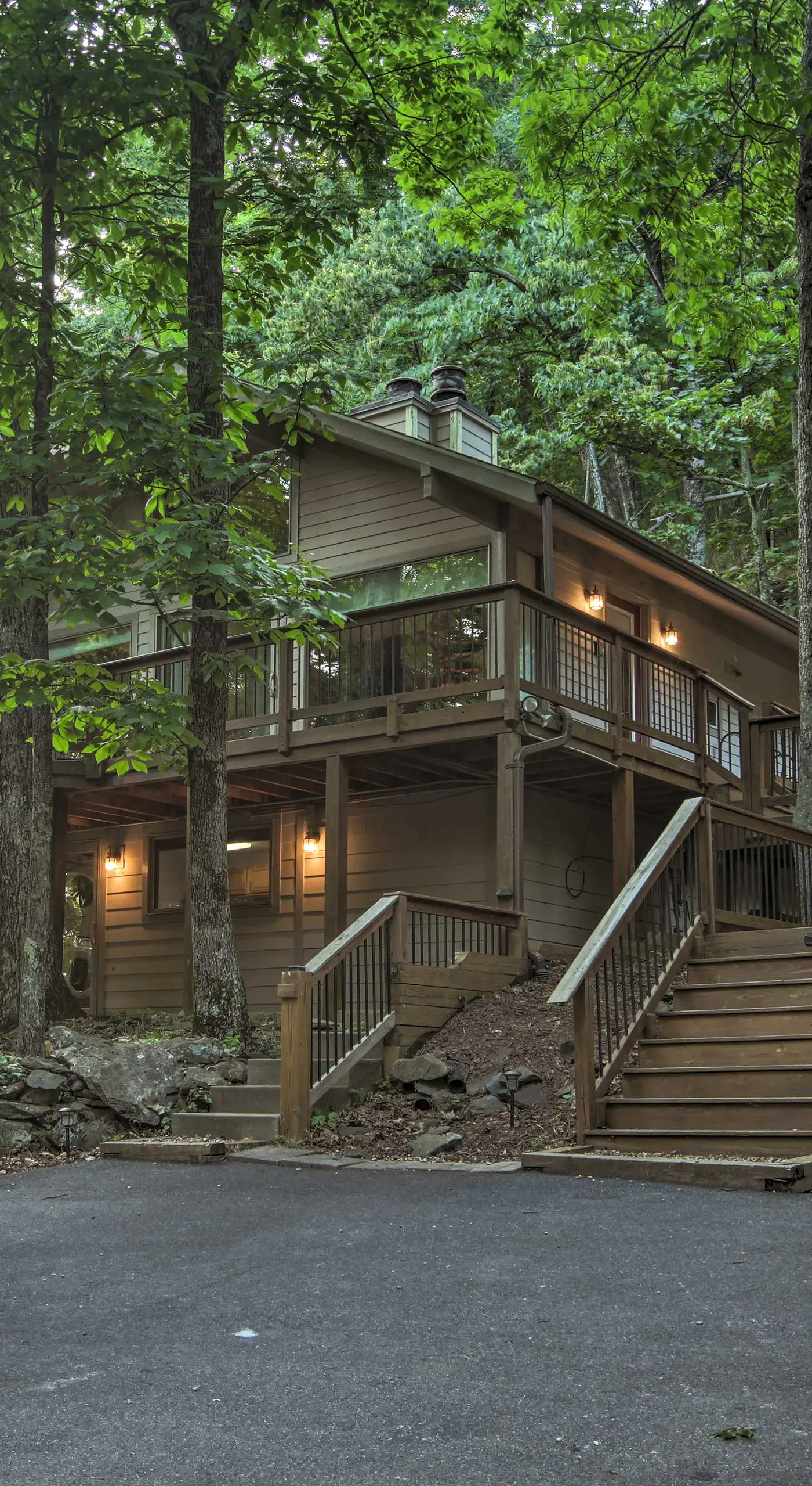 Cozy 'Hillside Hideaway' in Wintergreen Resort!
