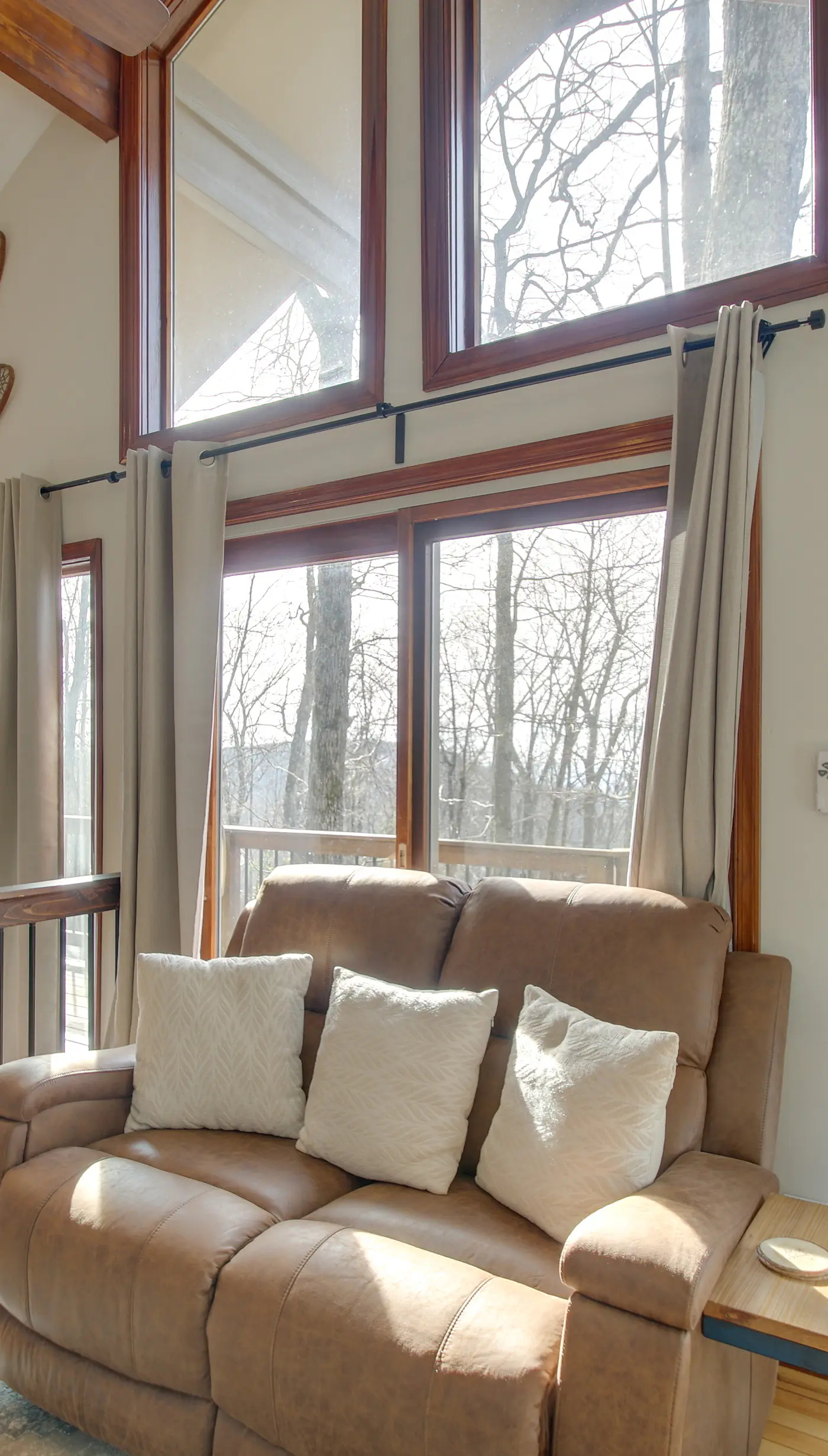 Cozy 'Hillside Hideaway' in Wintergreen Resort!