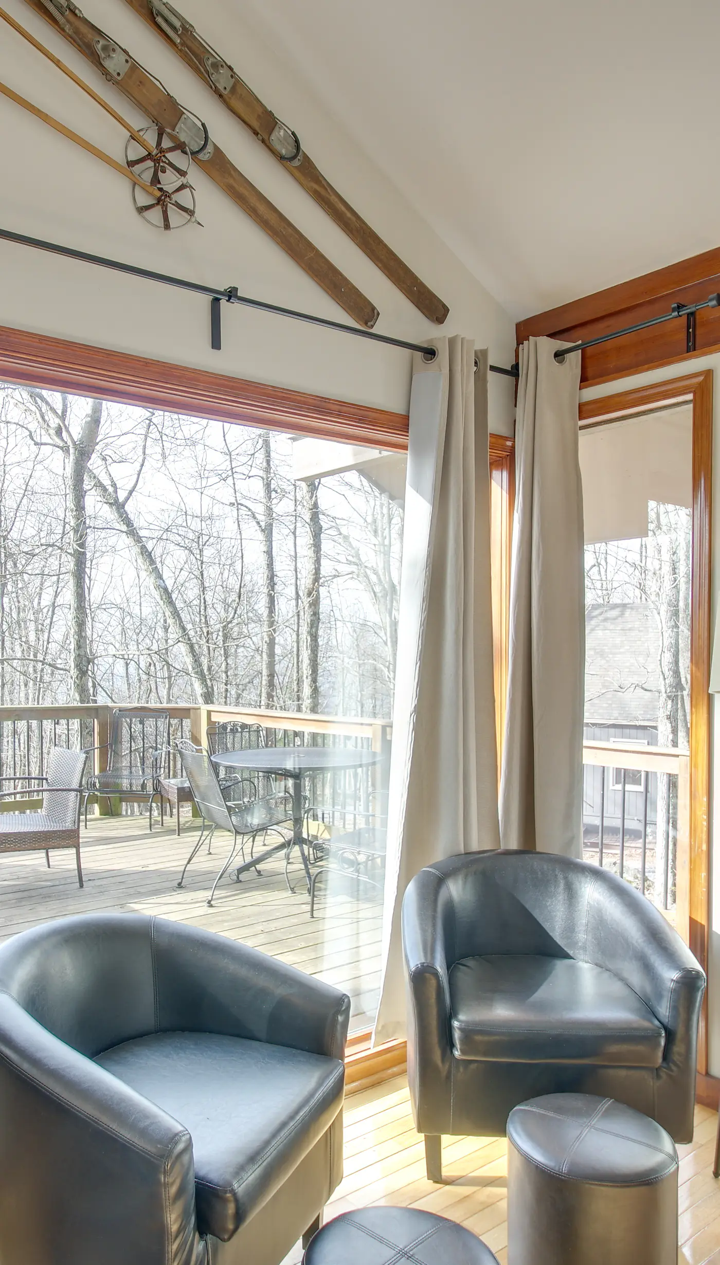 Cozy 'Hillside Hideaway' in Wintergreen Resort!