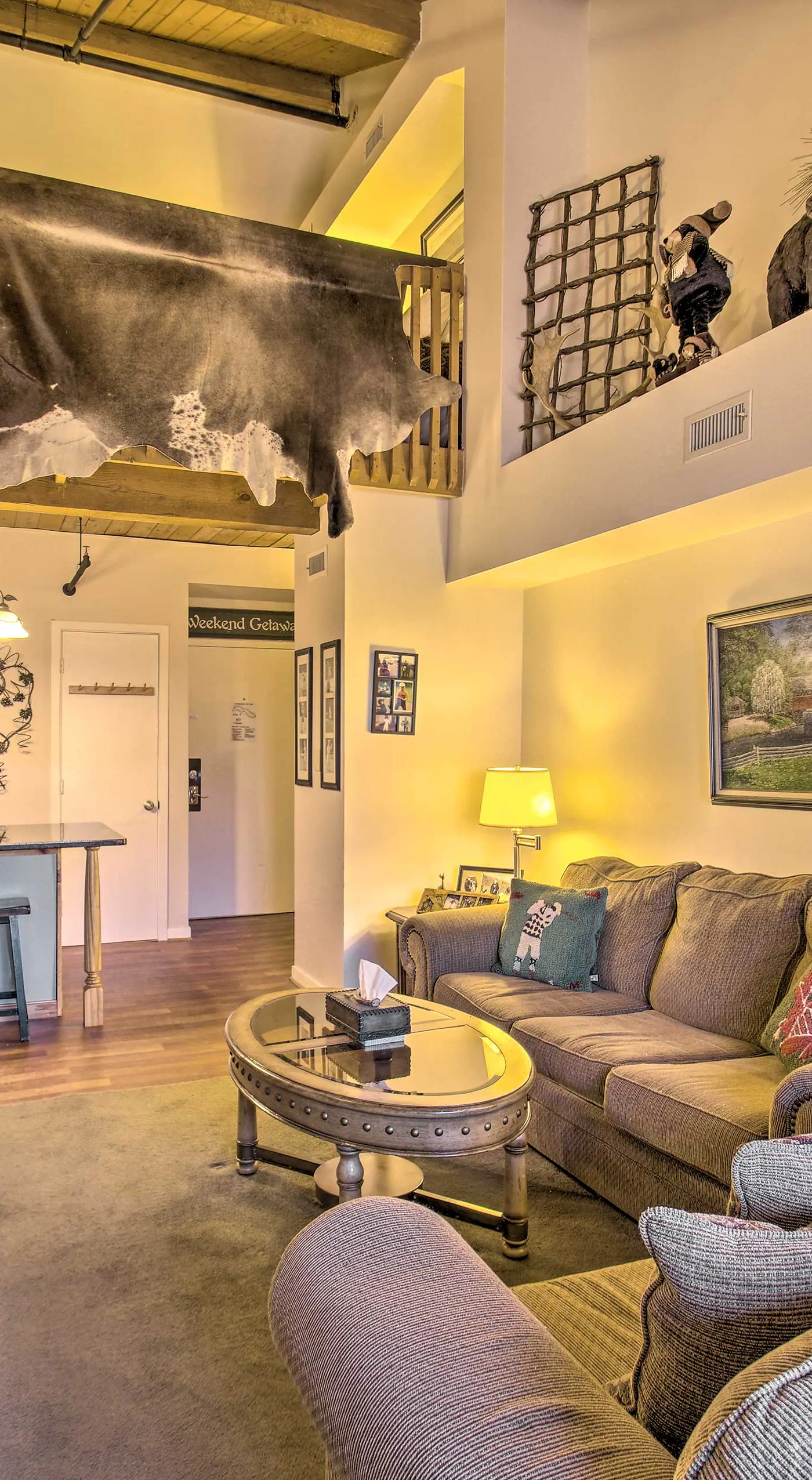 Snug Wintergreen Resort Studio: Ski In & Out!