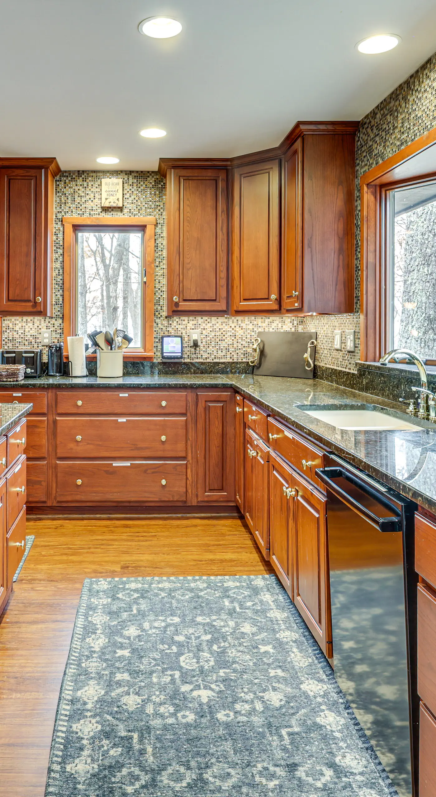 Grand Wintergreen Resort Home w/ Hot Tub!