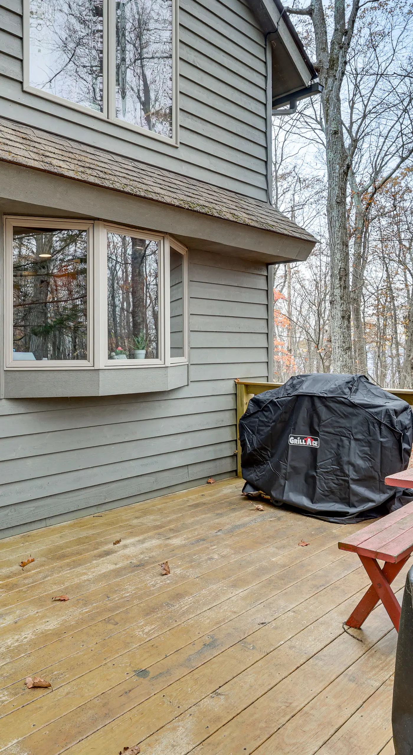 Grand Wintergreen Resort Home w/ Hot Tub!