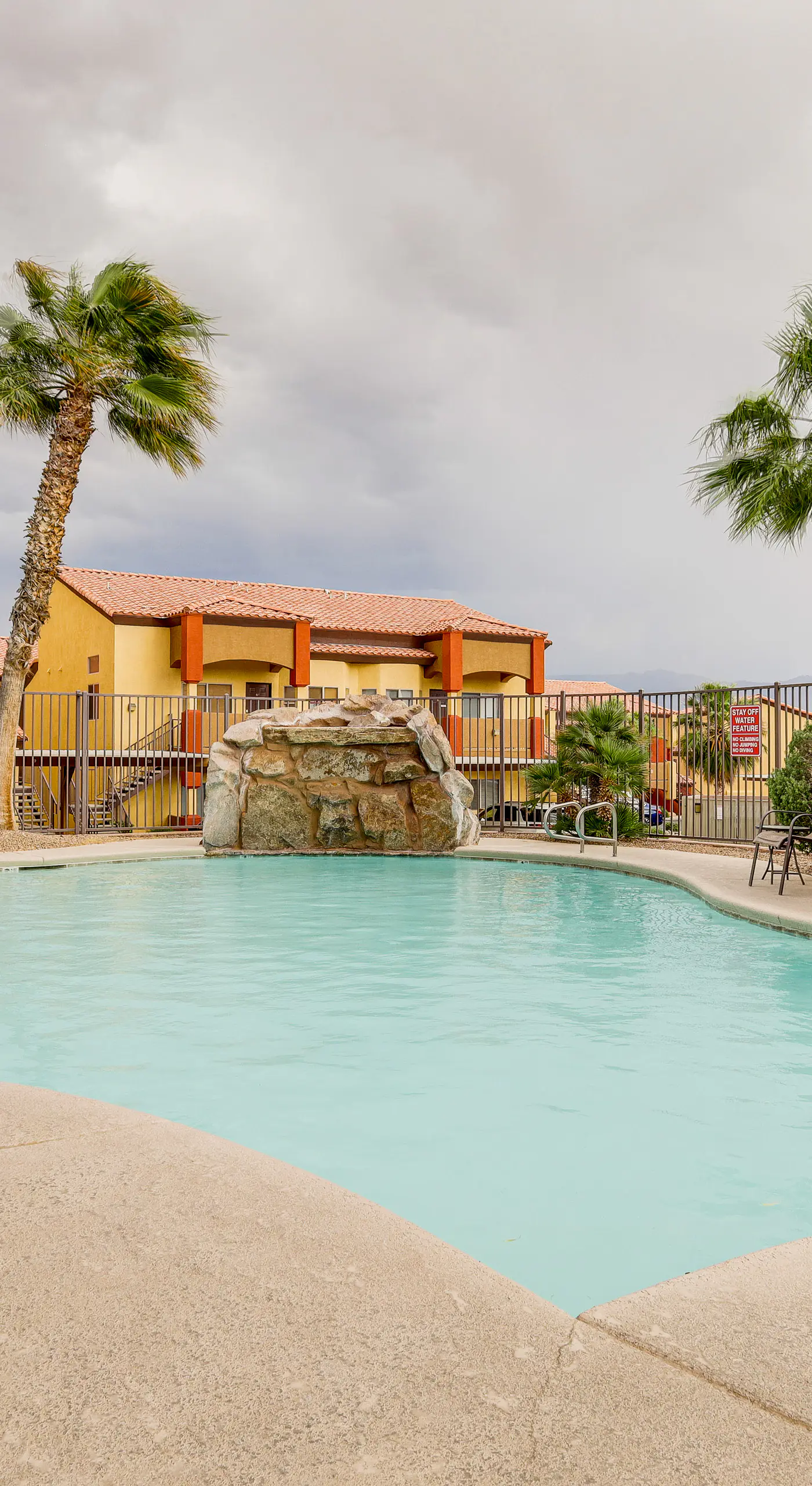 Resort Pool & Spa Access: Mesquite Condo!