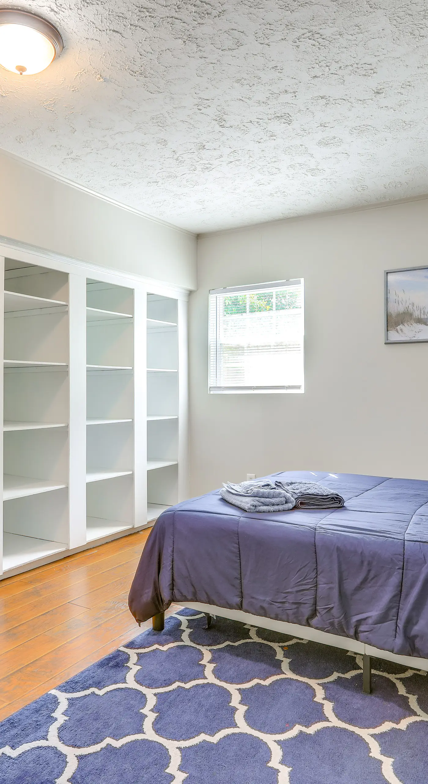 Deck & Game Room: Family Home in Stockbridge!