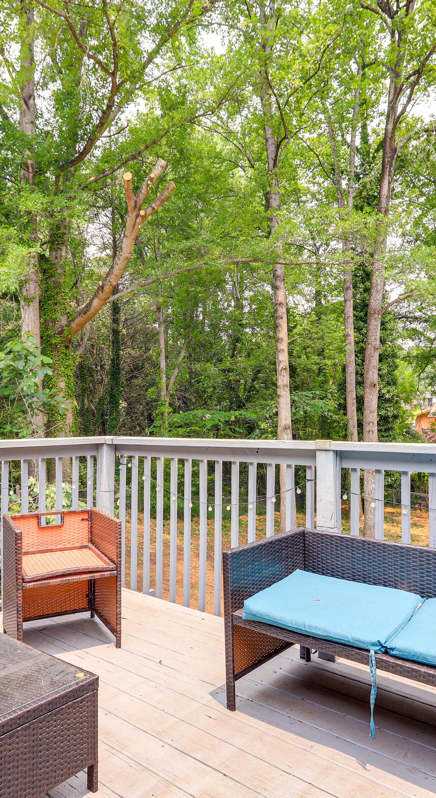 Deck & Game Room: Family Home in Stockbridge!