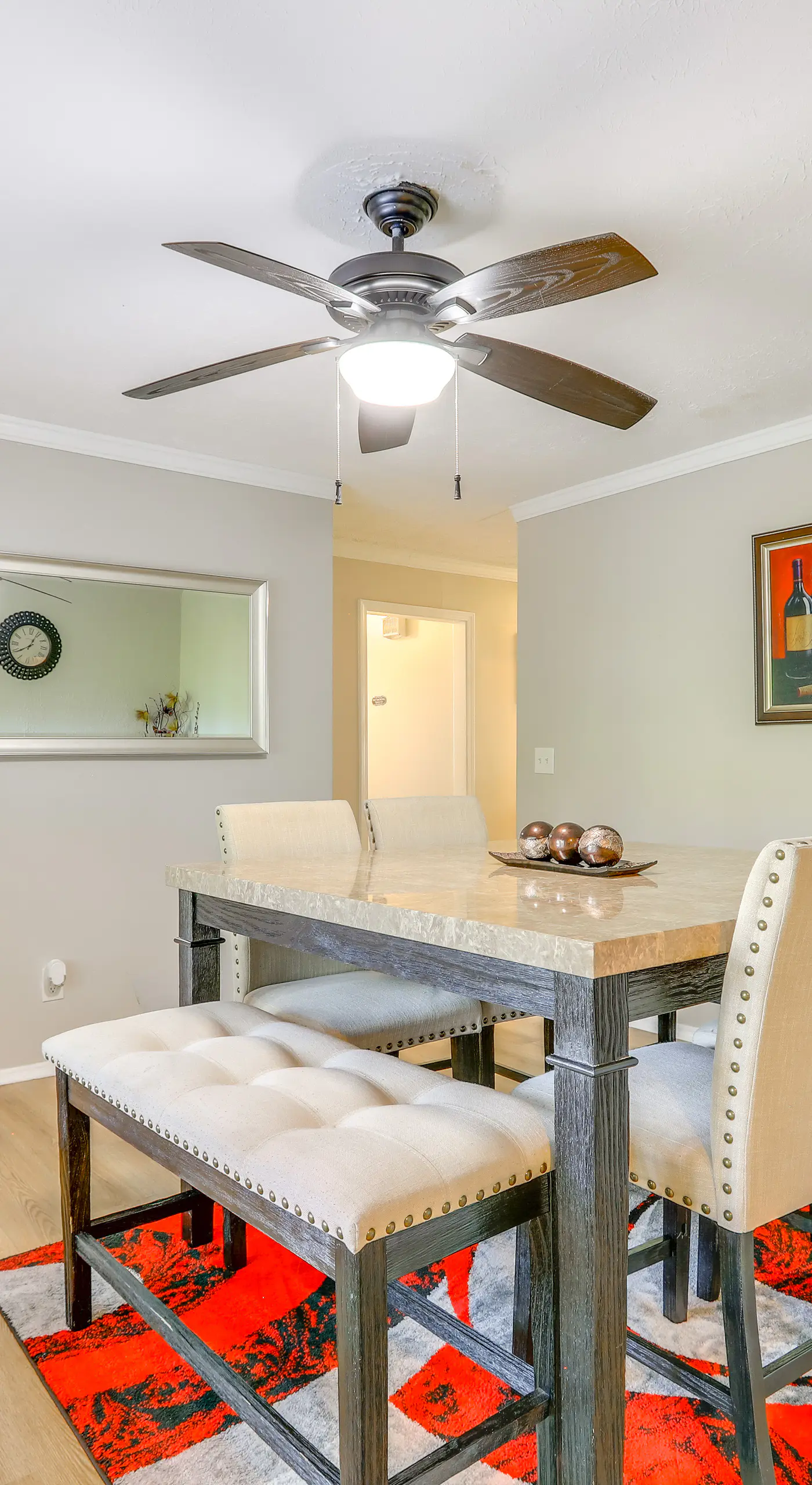Deck & Game Room: Family Home in Stockbridge!
