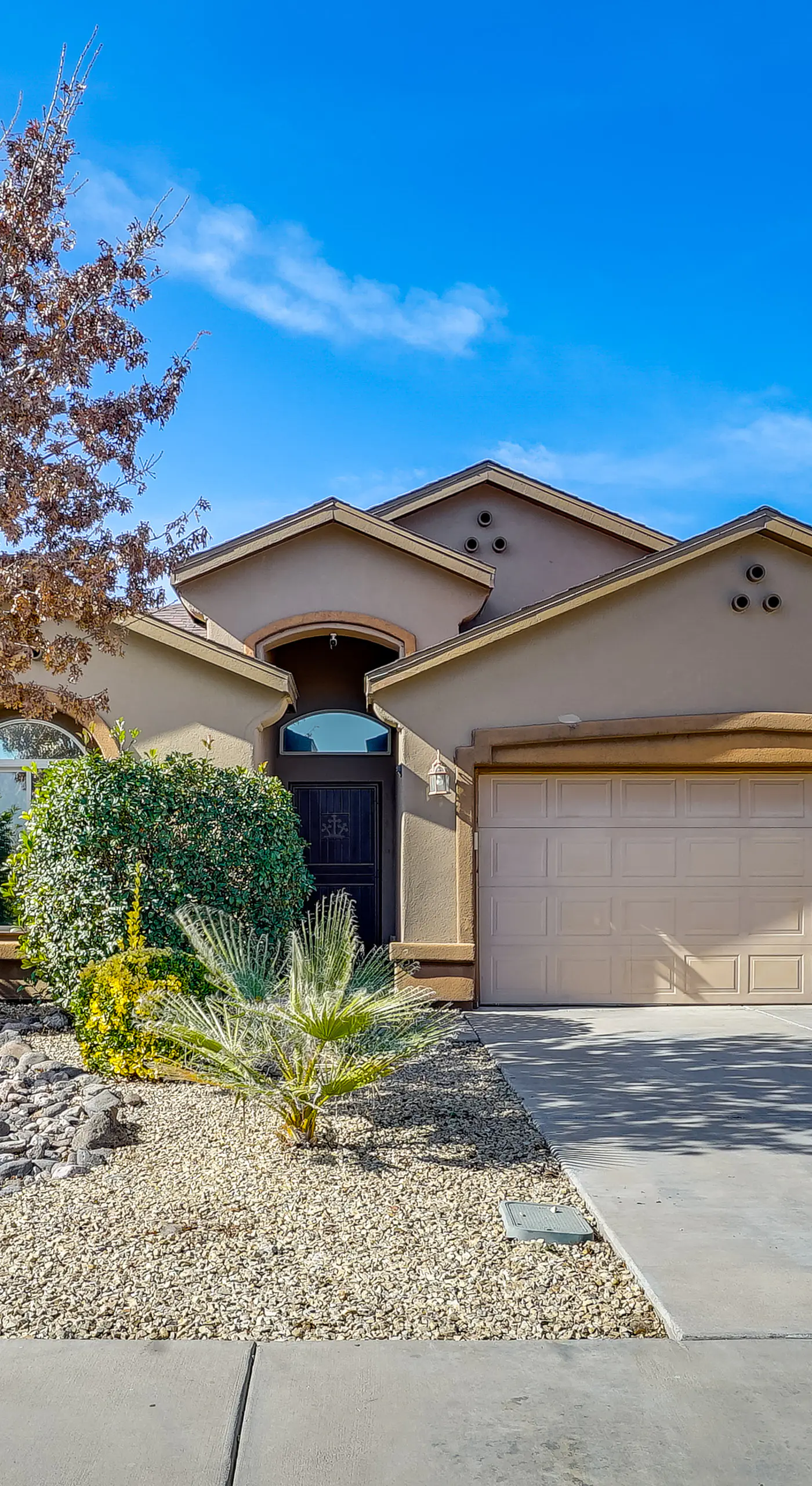 Pet-Friendly Getaway w/ Mtn Views in Las Cruces!