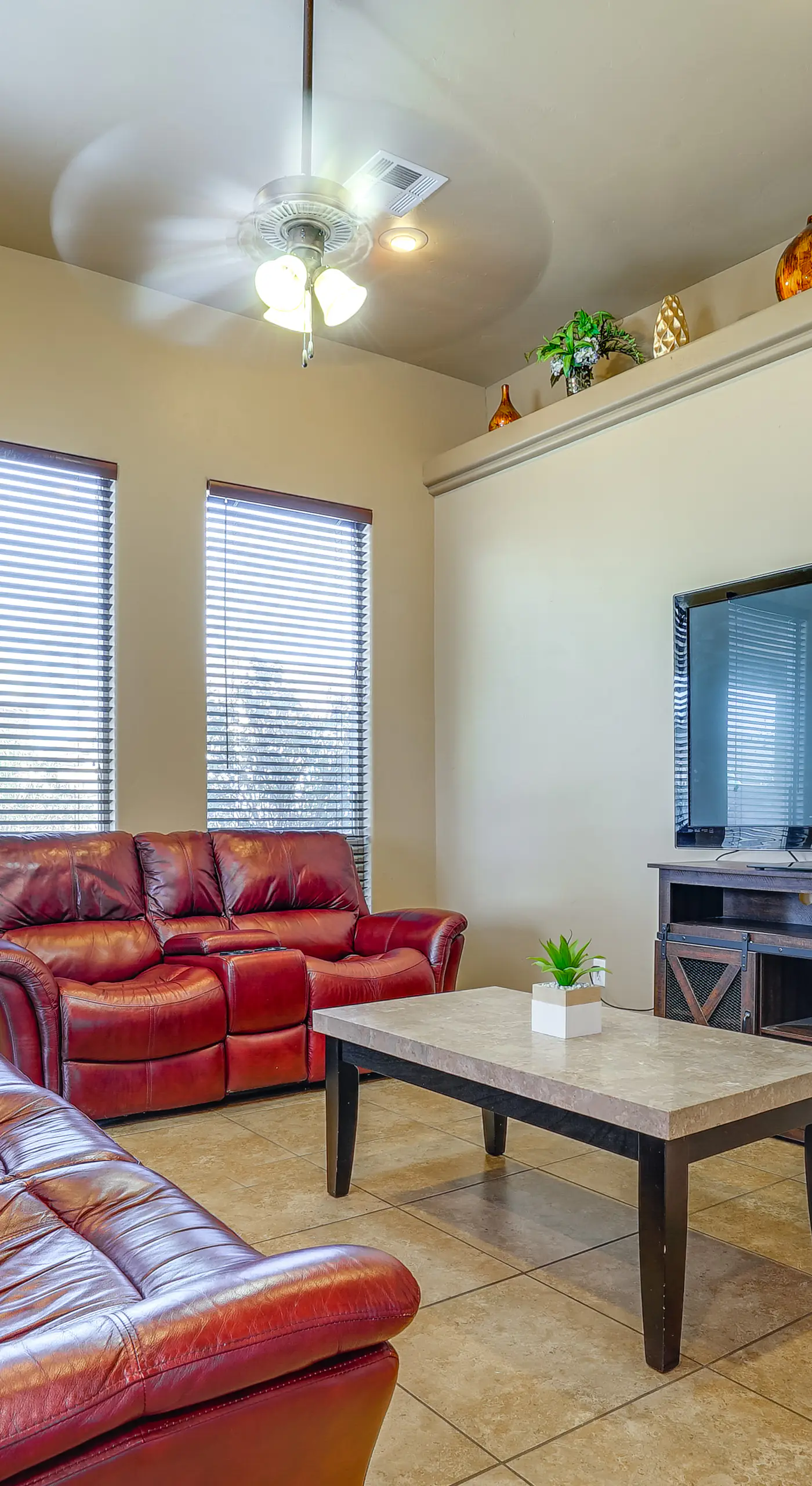 Pet-Friendly Getaway w/ Mtn Views in Las Cruces!