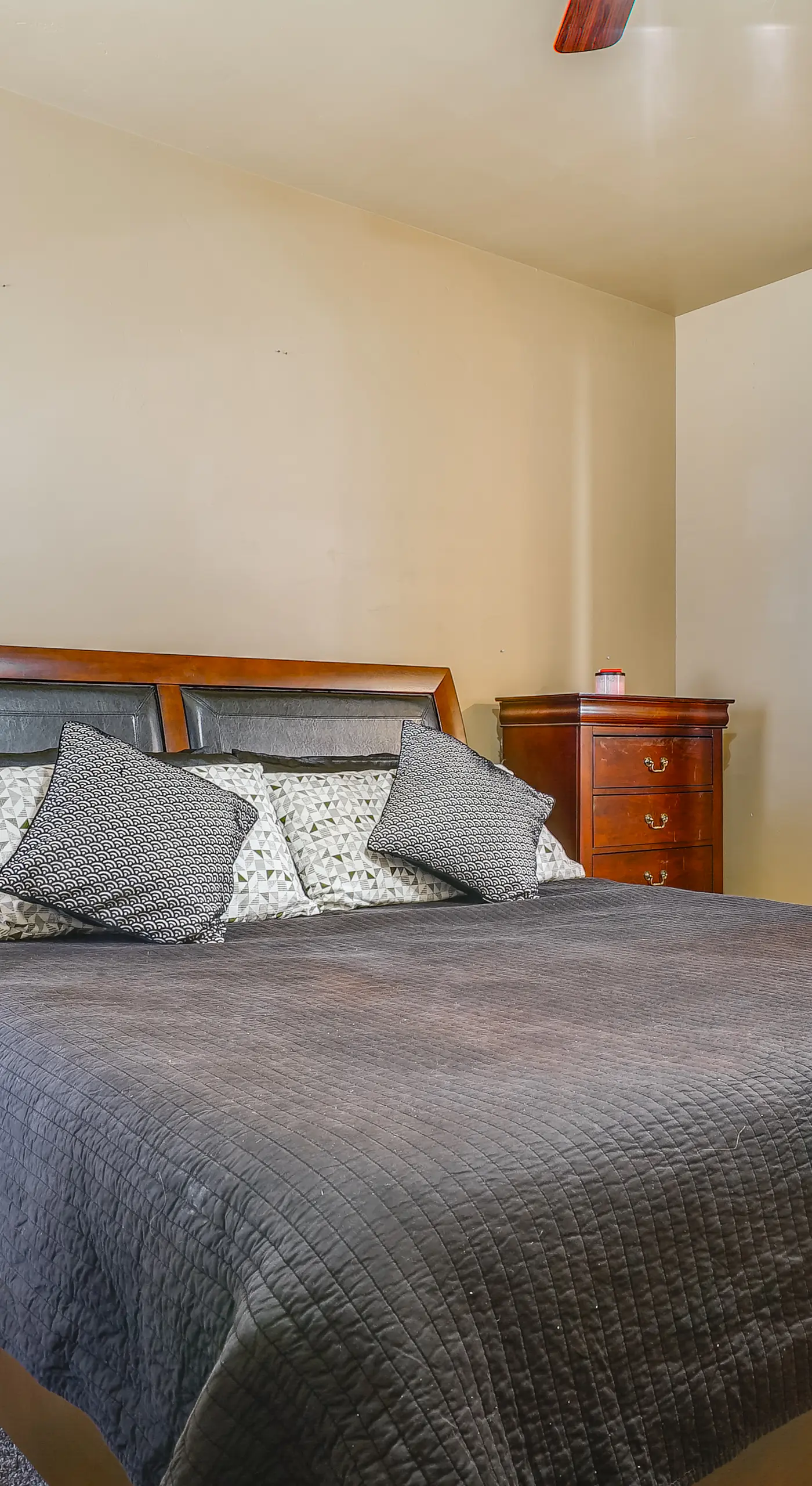 Pet-Friendly Getaway w/ Mtn Views in Las Cruces!