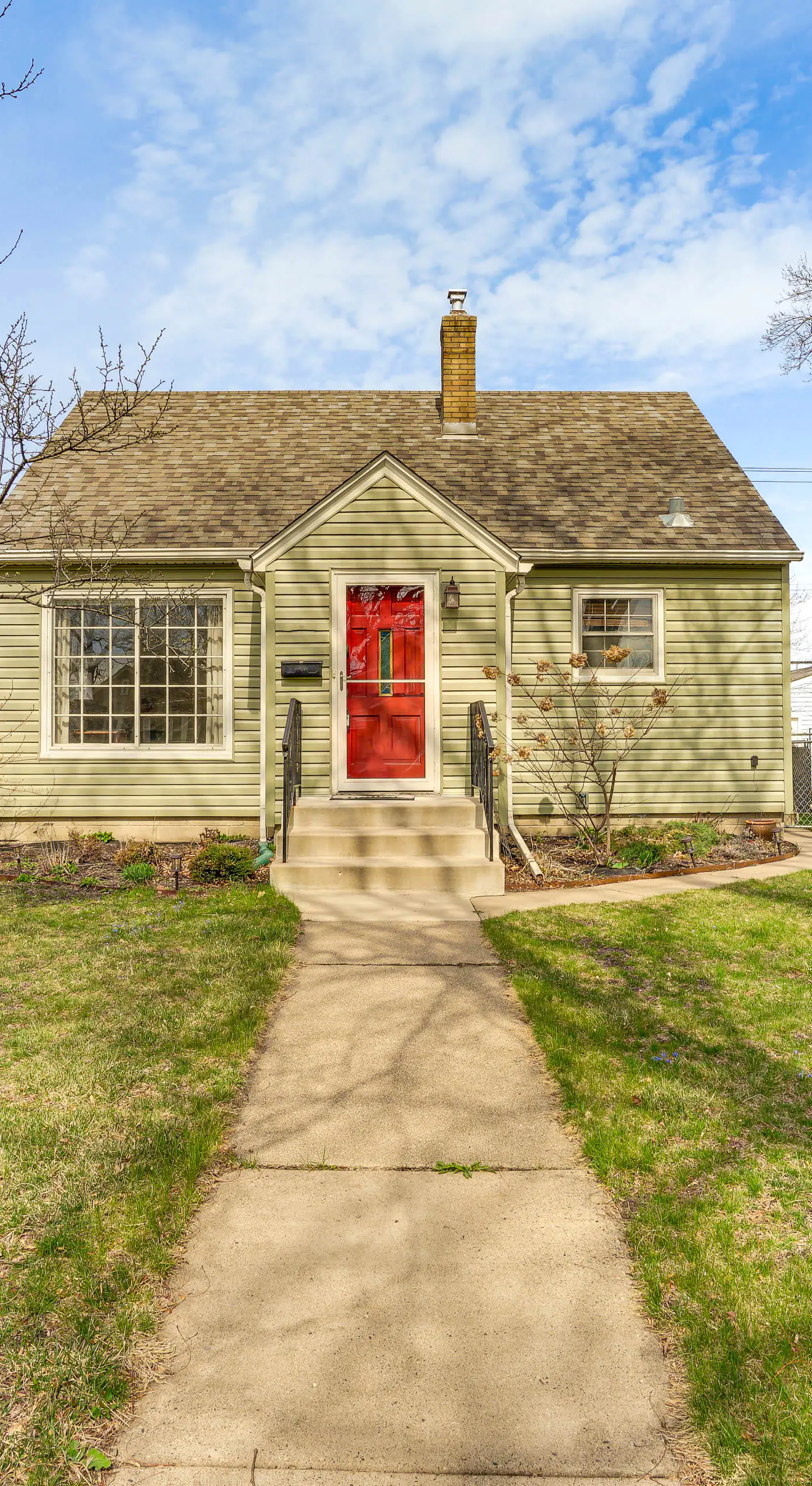 Pet-Friendly St Paul Home < 5 Mi to Downtown!