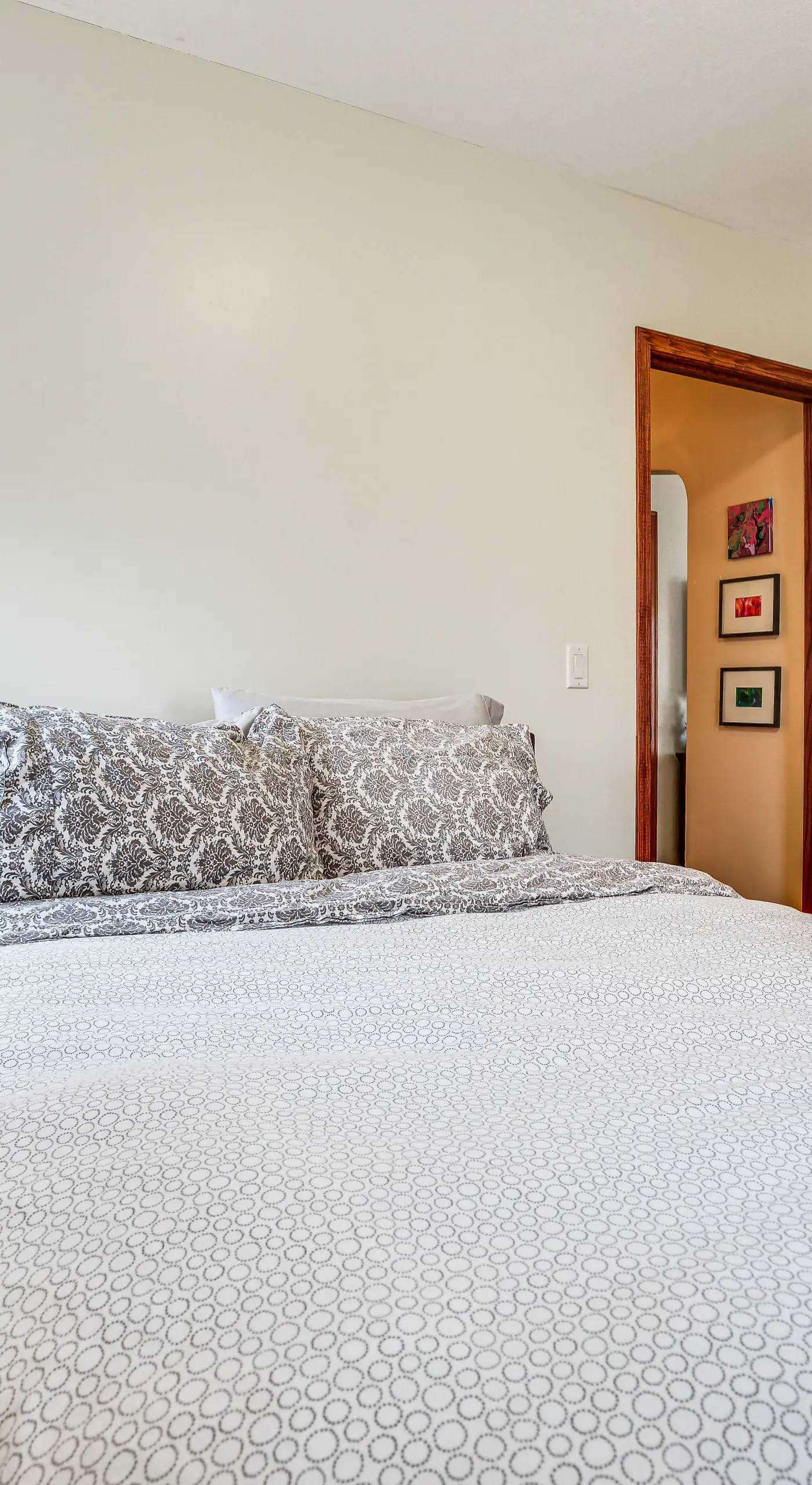 Pet-Friendly St Paul Home < 5 Mi to Downtown!