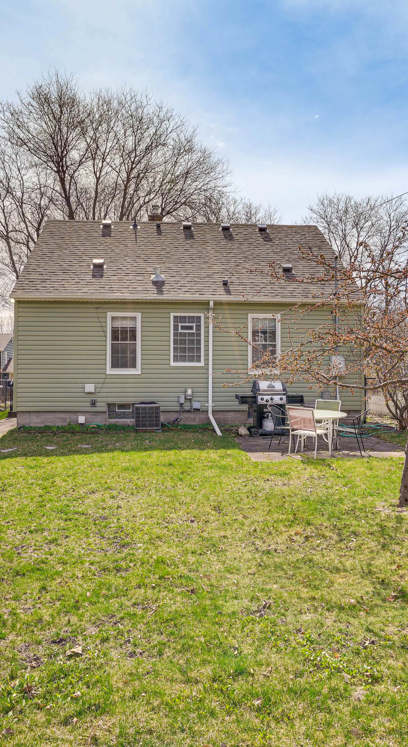 Pet-Friendly St Paul Home < 5 Mi to Downtown!