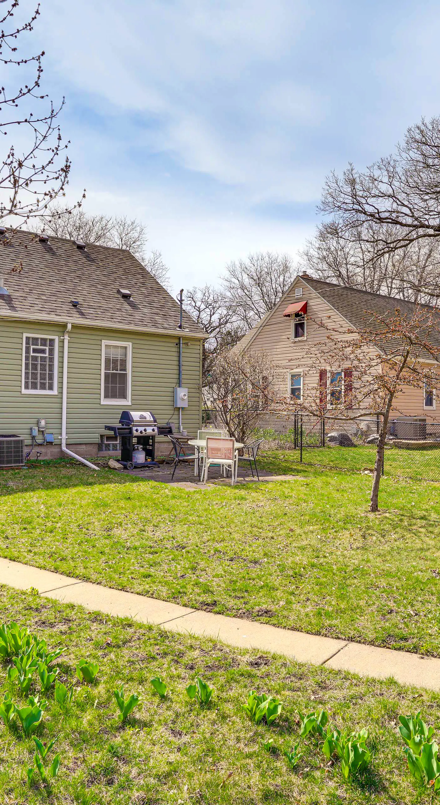 Pet-Friendly St Paul Home < 5 Mi to Downtown!