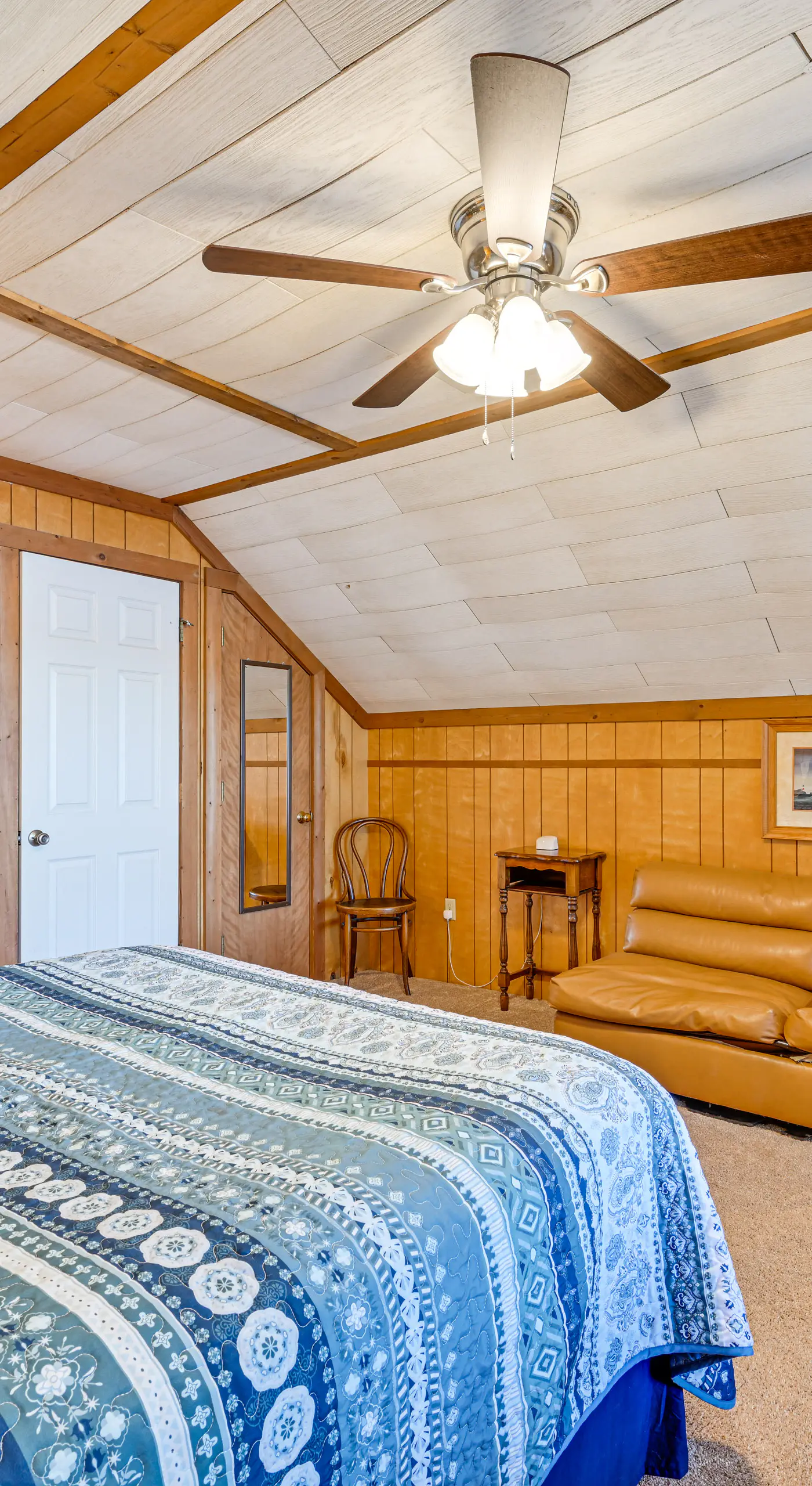 Private Dock & Beach! Lake Norman Cottage Hideaway