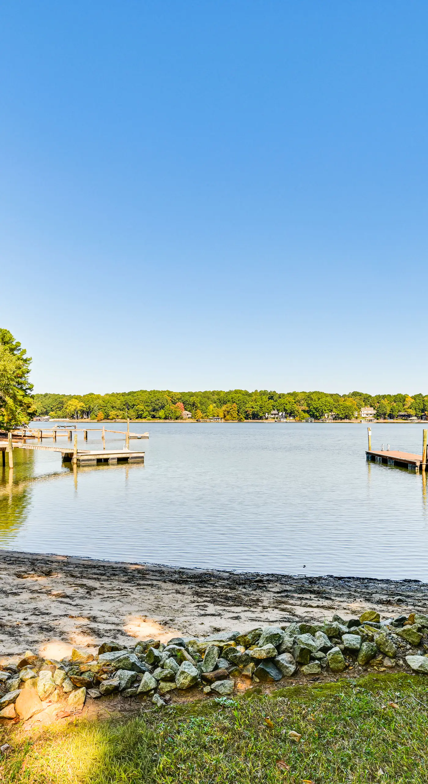 Private Dock & Beach! Lake Norman Cottage Hideaway