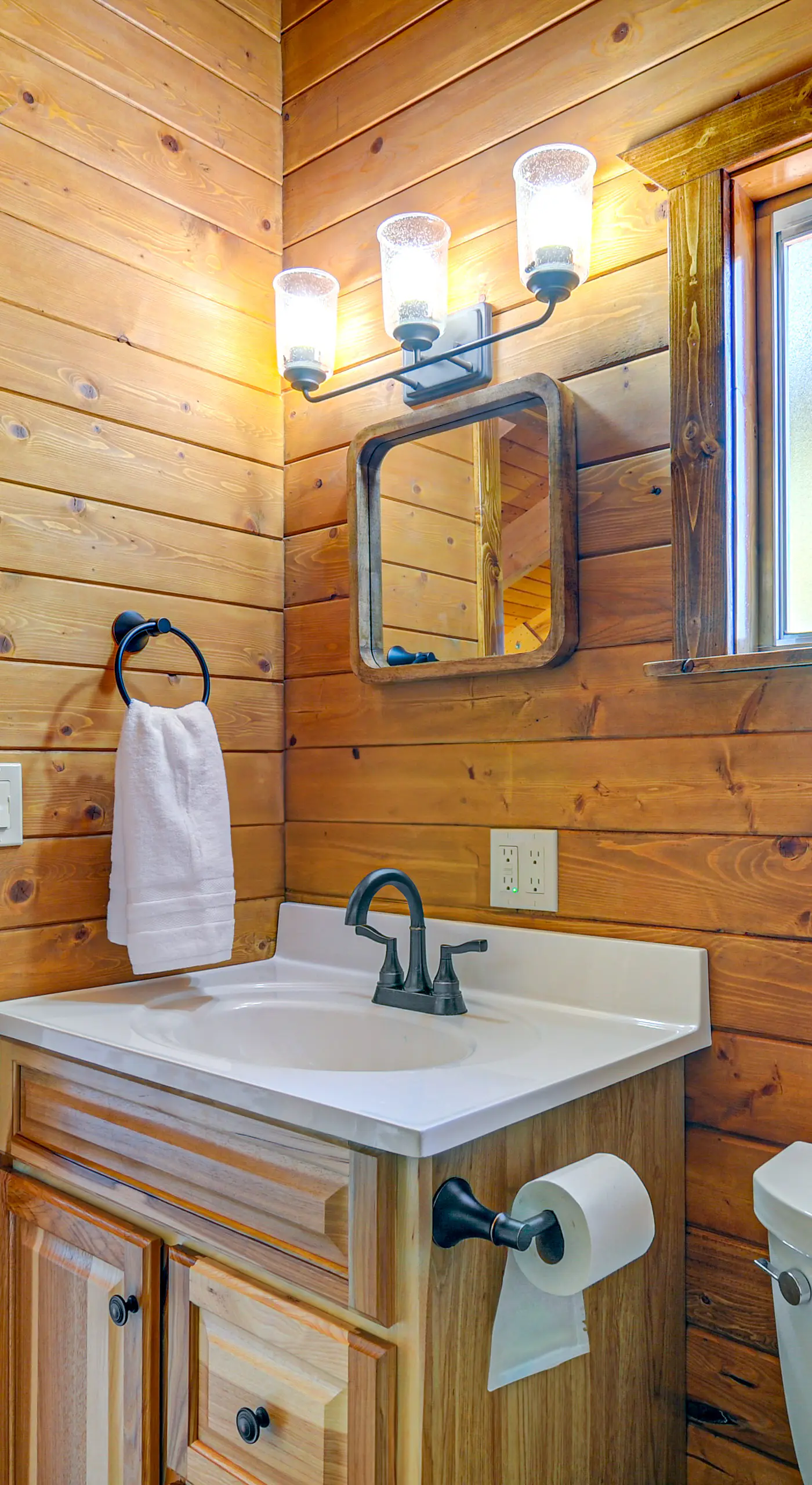 Near National Parks: Duck Creek Cabin Retreat