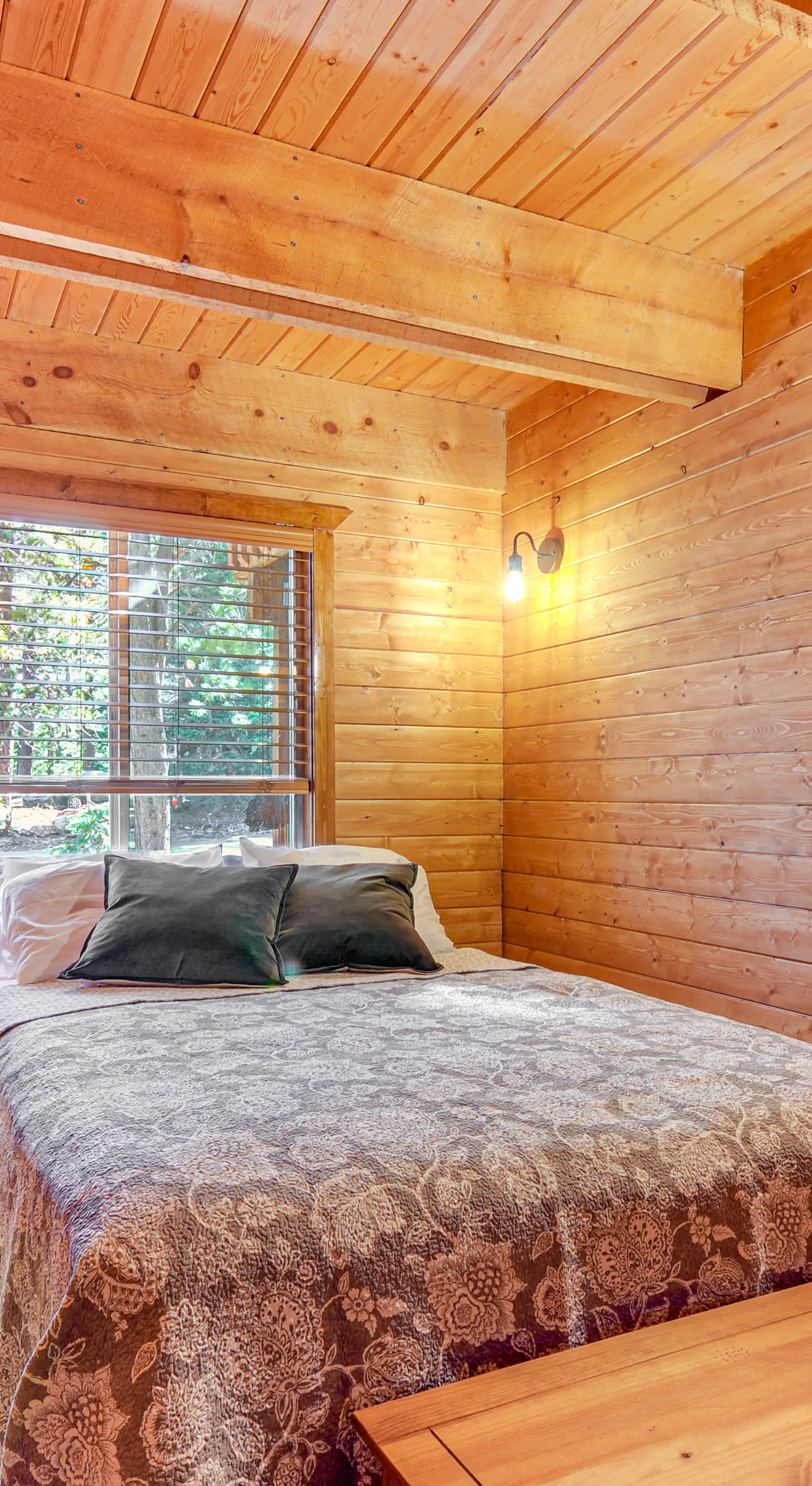 Near National Parks: Duck Creek Cabin Retreat