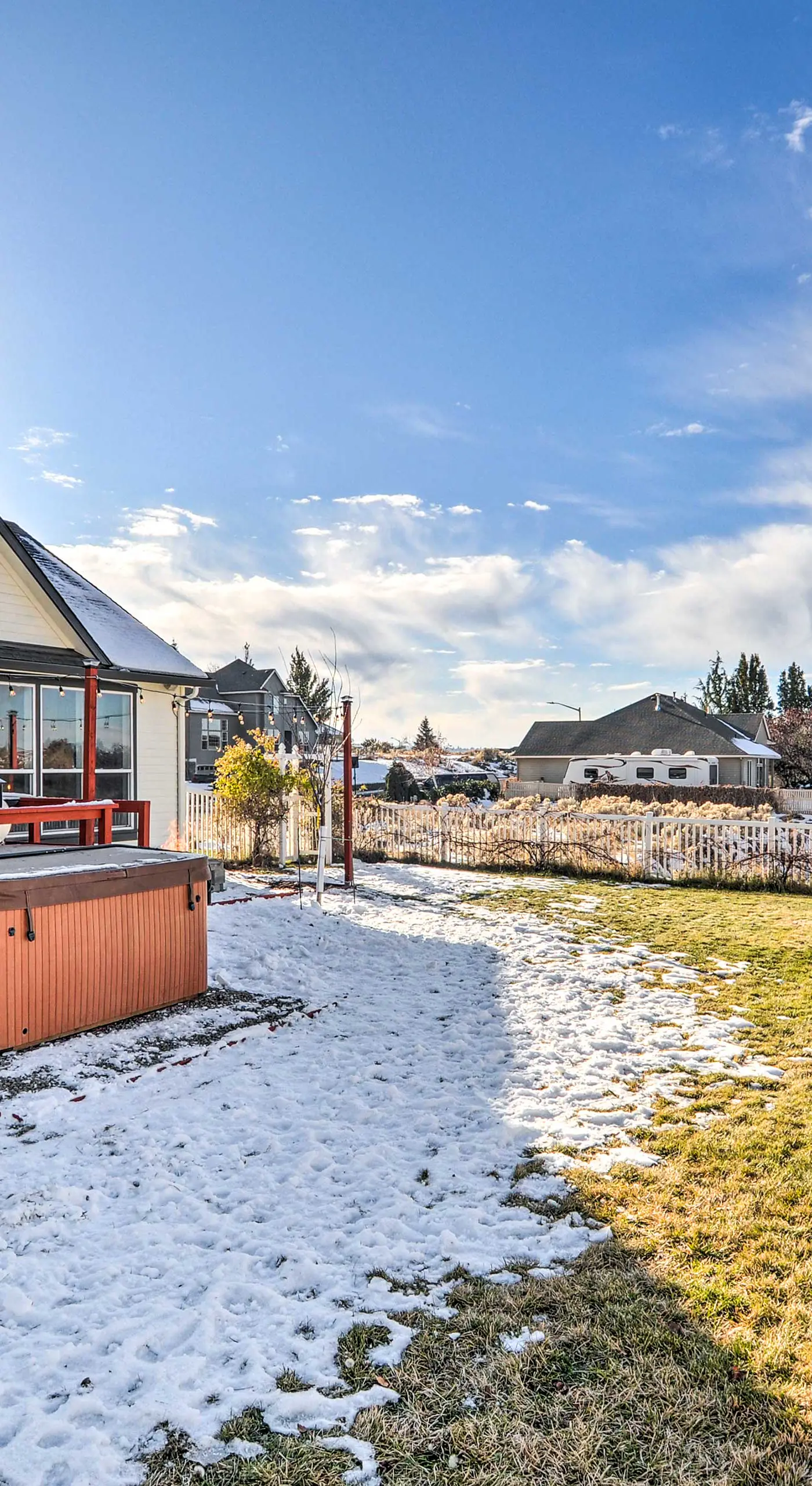 Alluring Home w/ Fire Pit < 1/2 Mi to OIT!