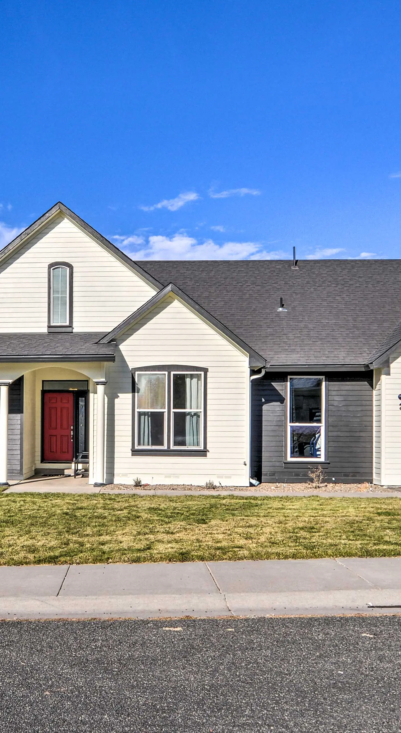 Alluring Home w/ Fire Pit < 1/2 Mi to OIT!