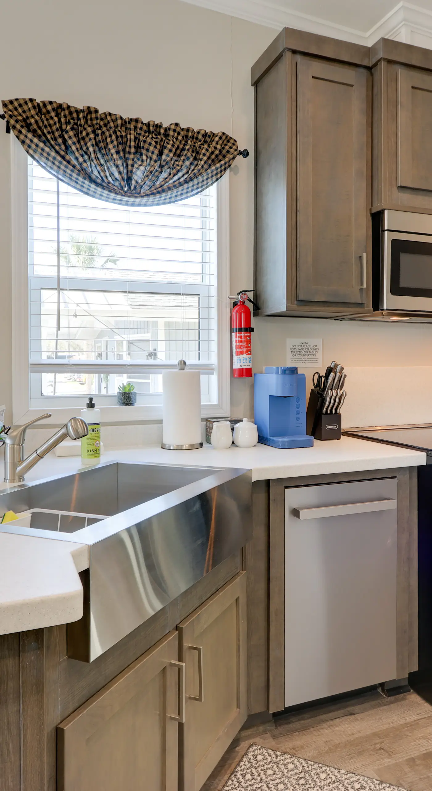 Rodeo Thrills & Backyard BBQs! Lake Wales Retreat