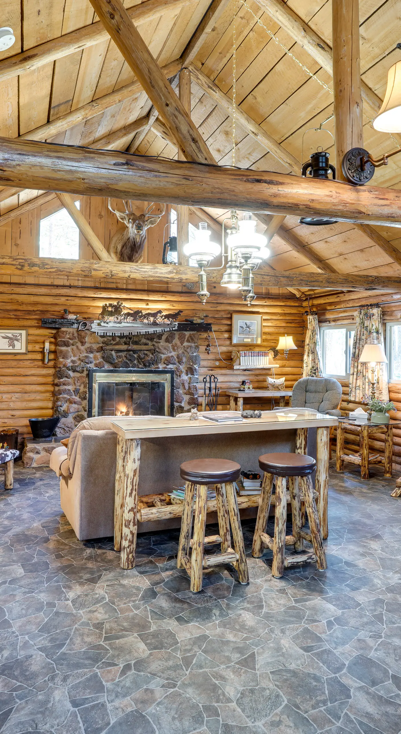 Remote Escape: Klamath Falls Cabin By Lake & Hikes