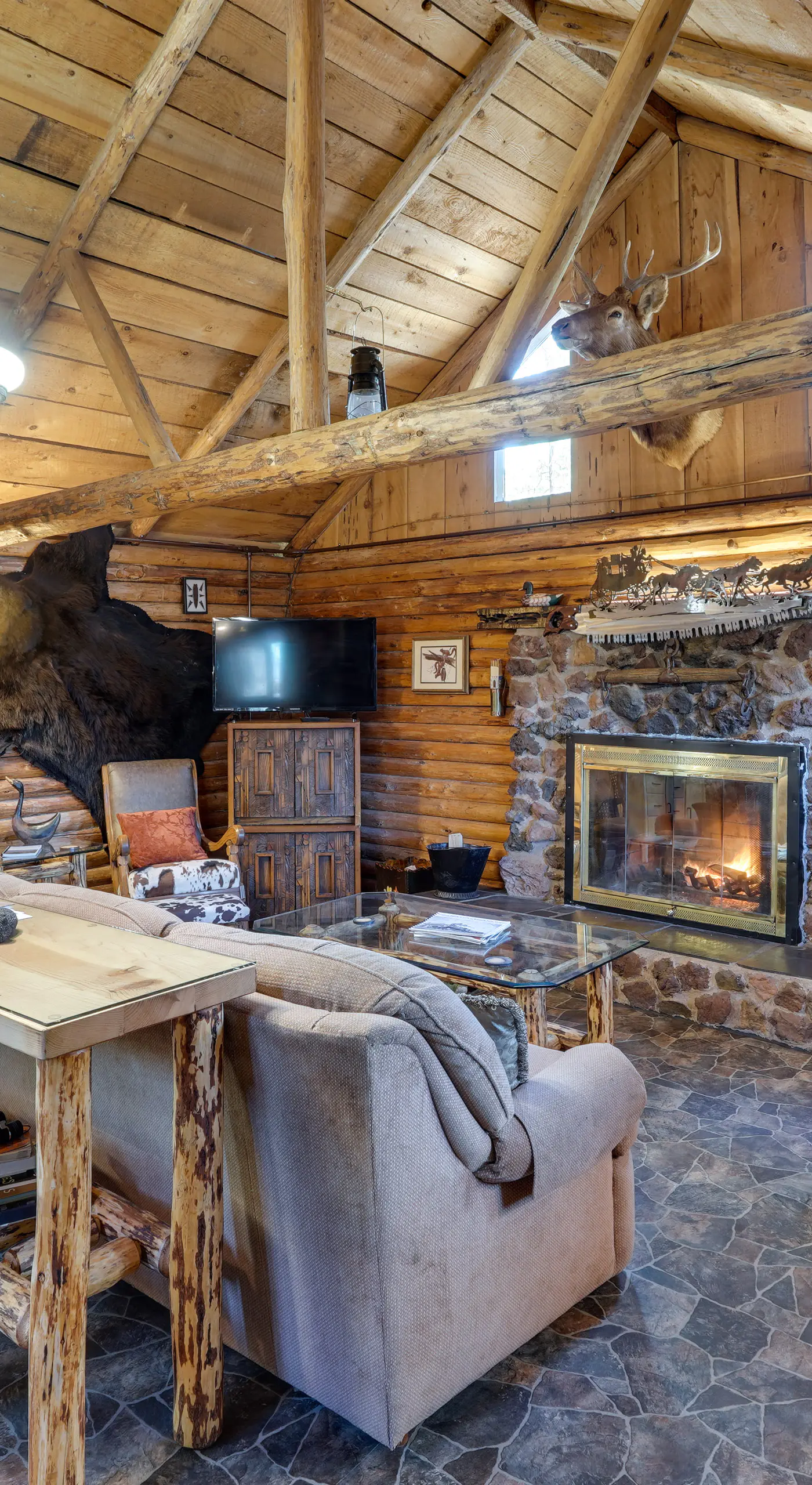 Remote Escape: Klamath Falls Cabin By Lake & Hikes