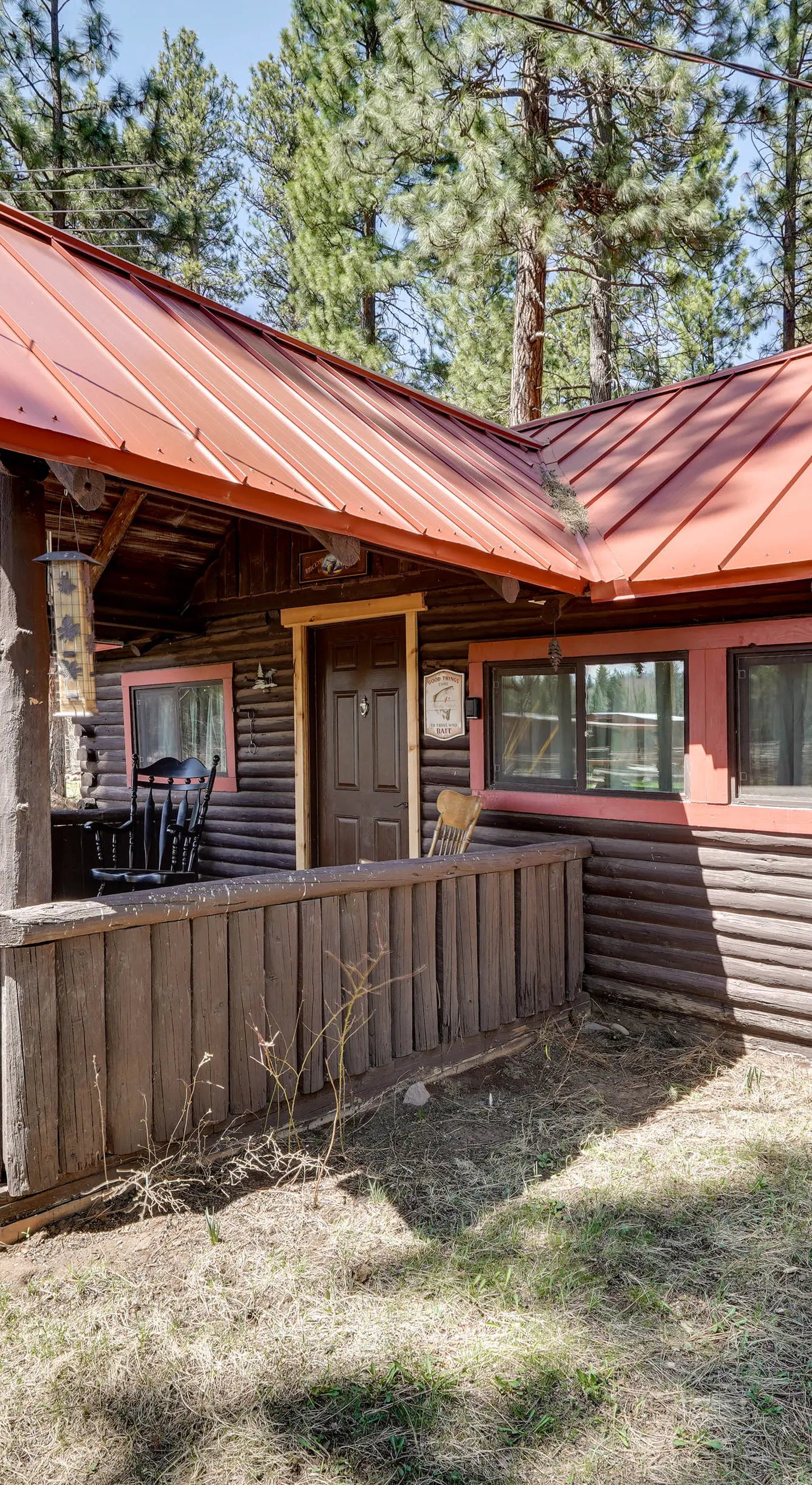 Remote Escape: Klamath Falls Cabin By Lake & Hikes