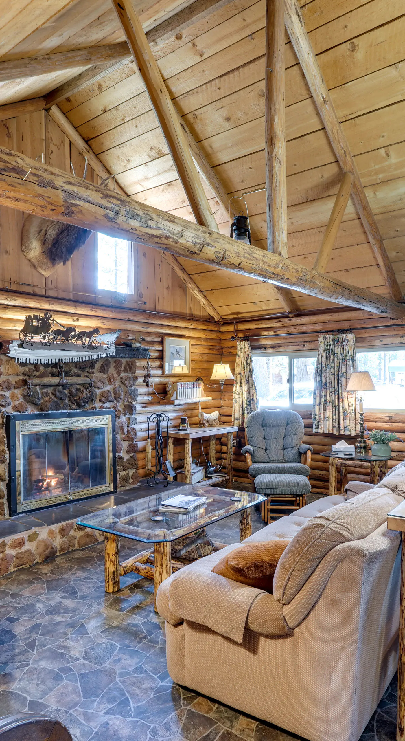 Remote Escape: Klamath Falls Cabin By Lake & Hikes