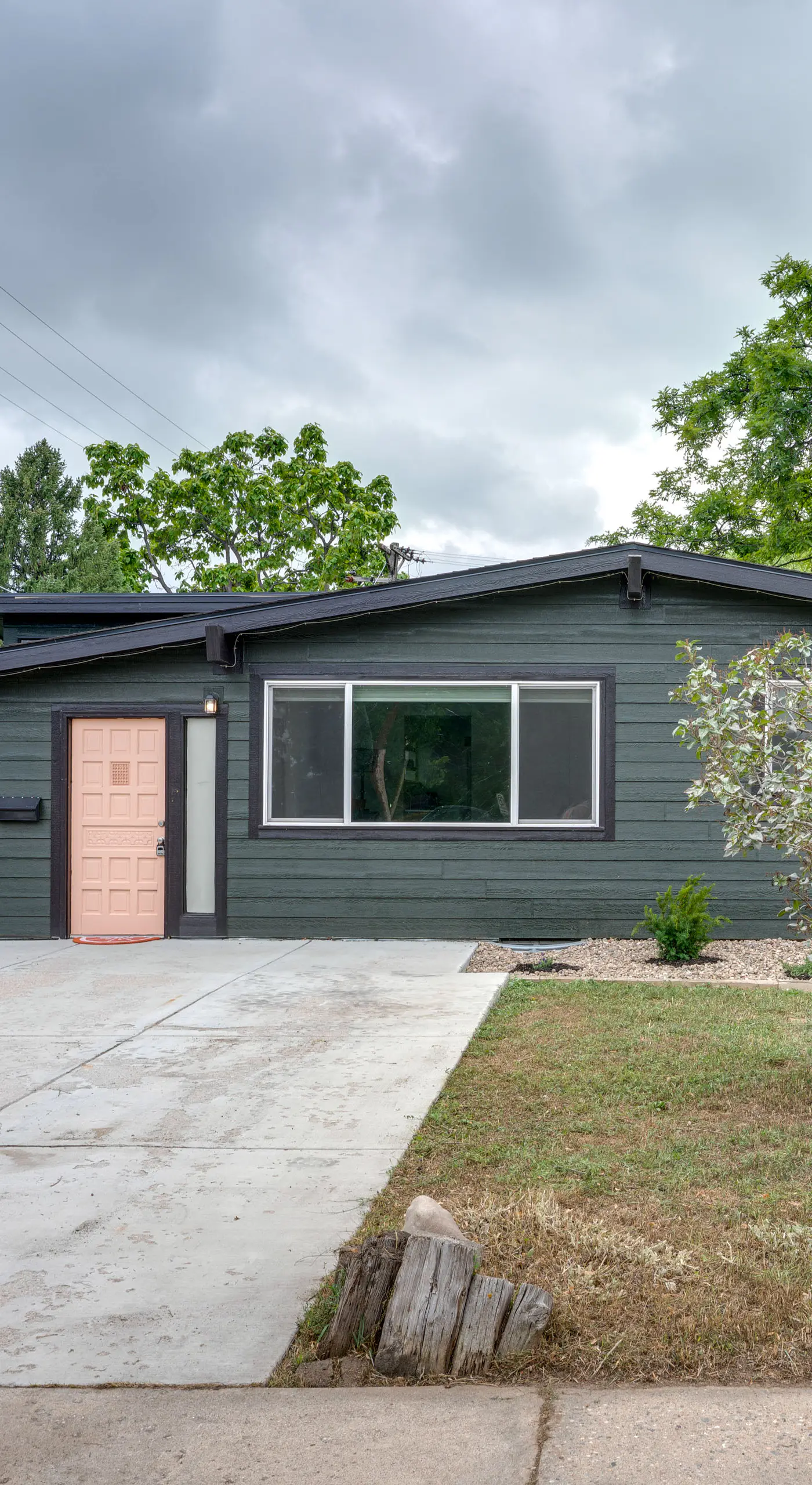 Game Room & Fire Pit: Family-Friendly Loveland Gem